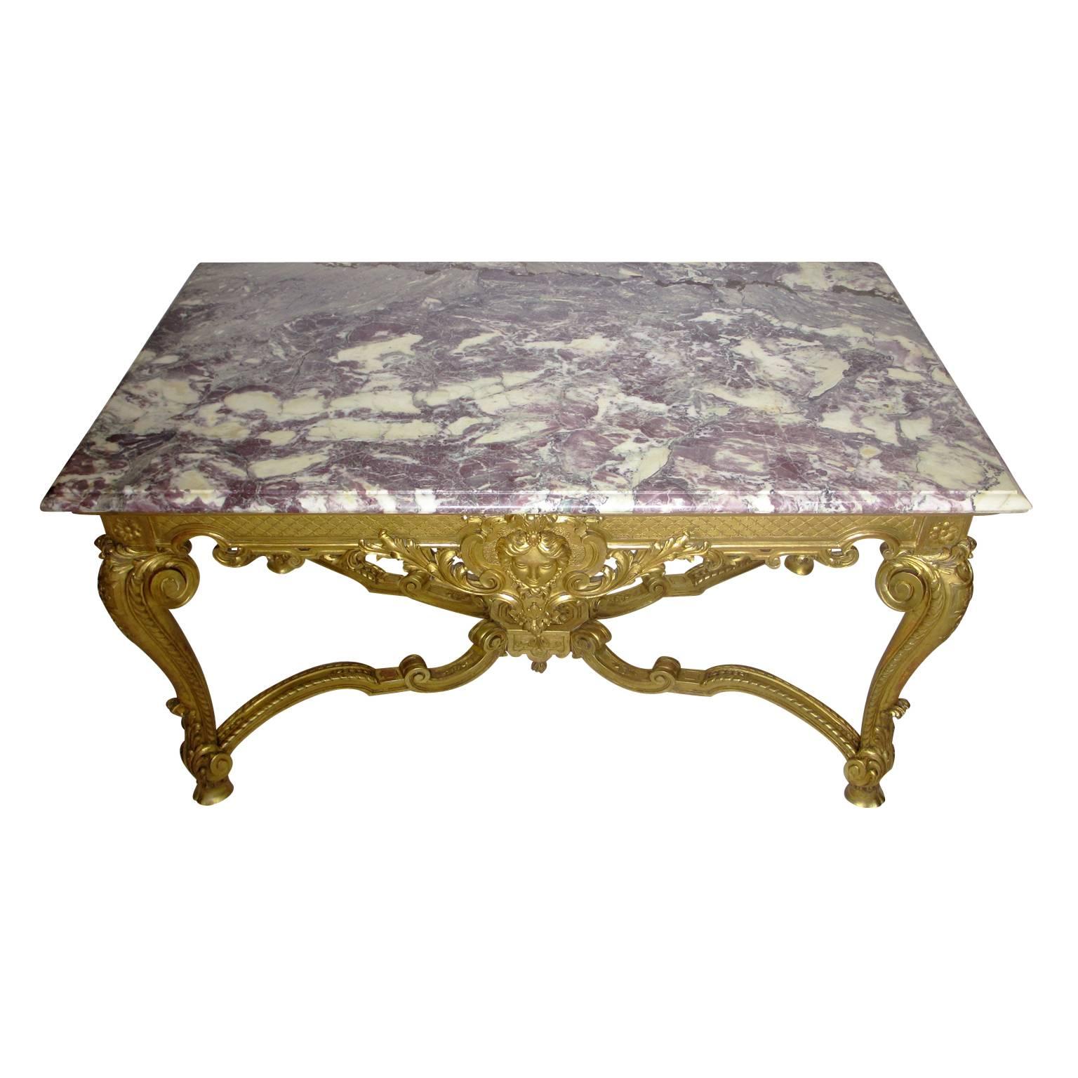 XIXe siècle Table centrale sculptée en bois doré de style Louis XV du 19ème siècle en vente