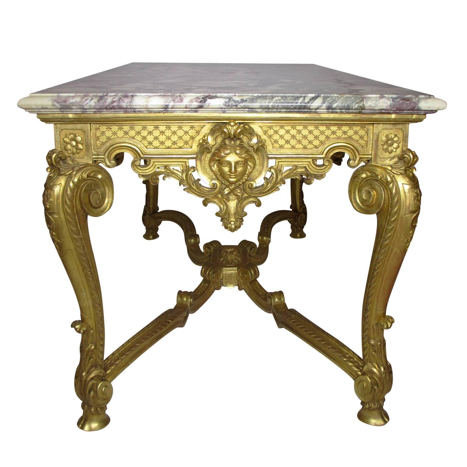 Table centrale sculptée en bois doré de style Louis XV du 19ème siècle en vente 1