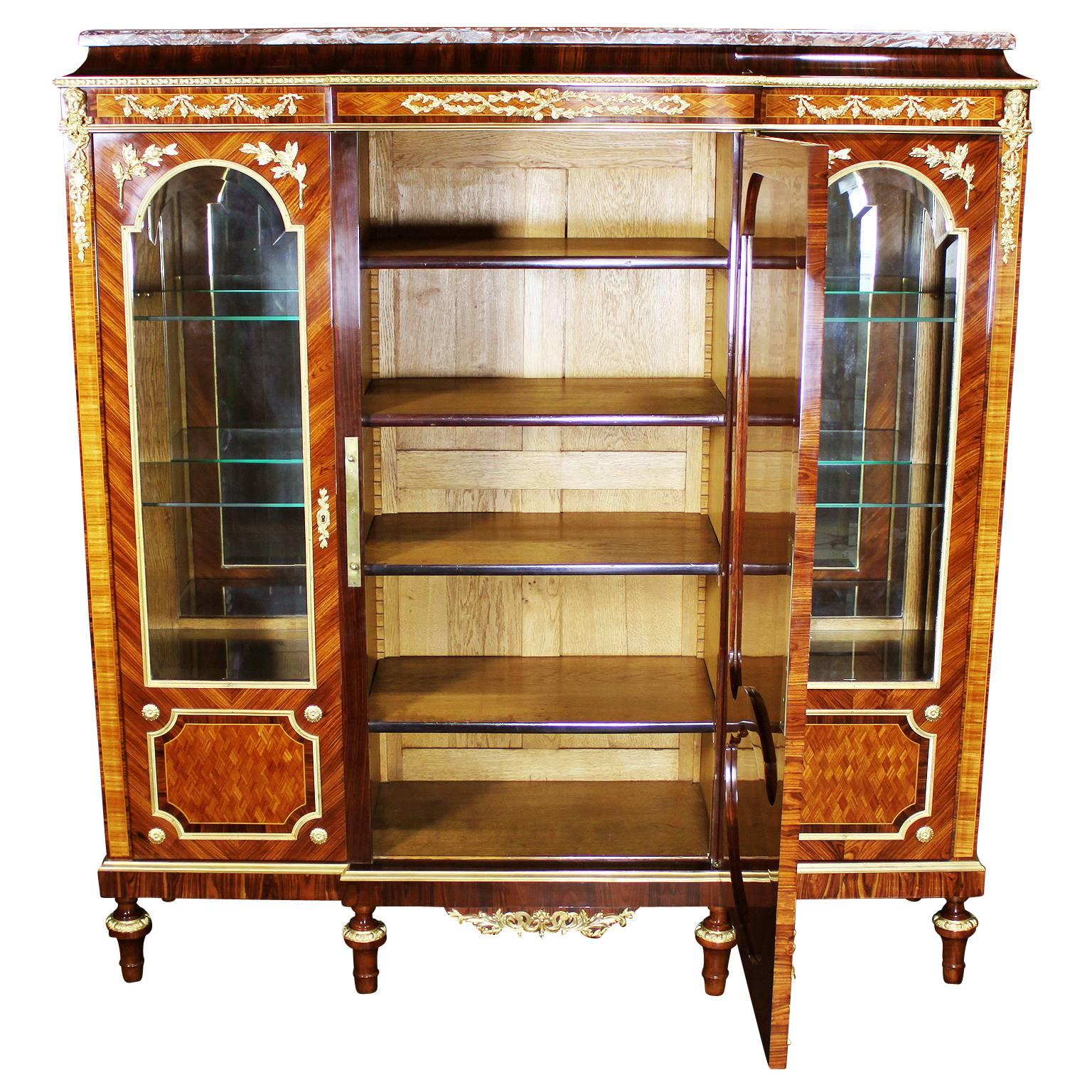 French 19th-20th Century Louis XVI Style Mahogany, Kingwood Parquetry Vitrine For Sale 3