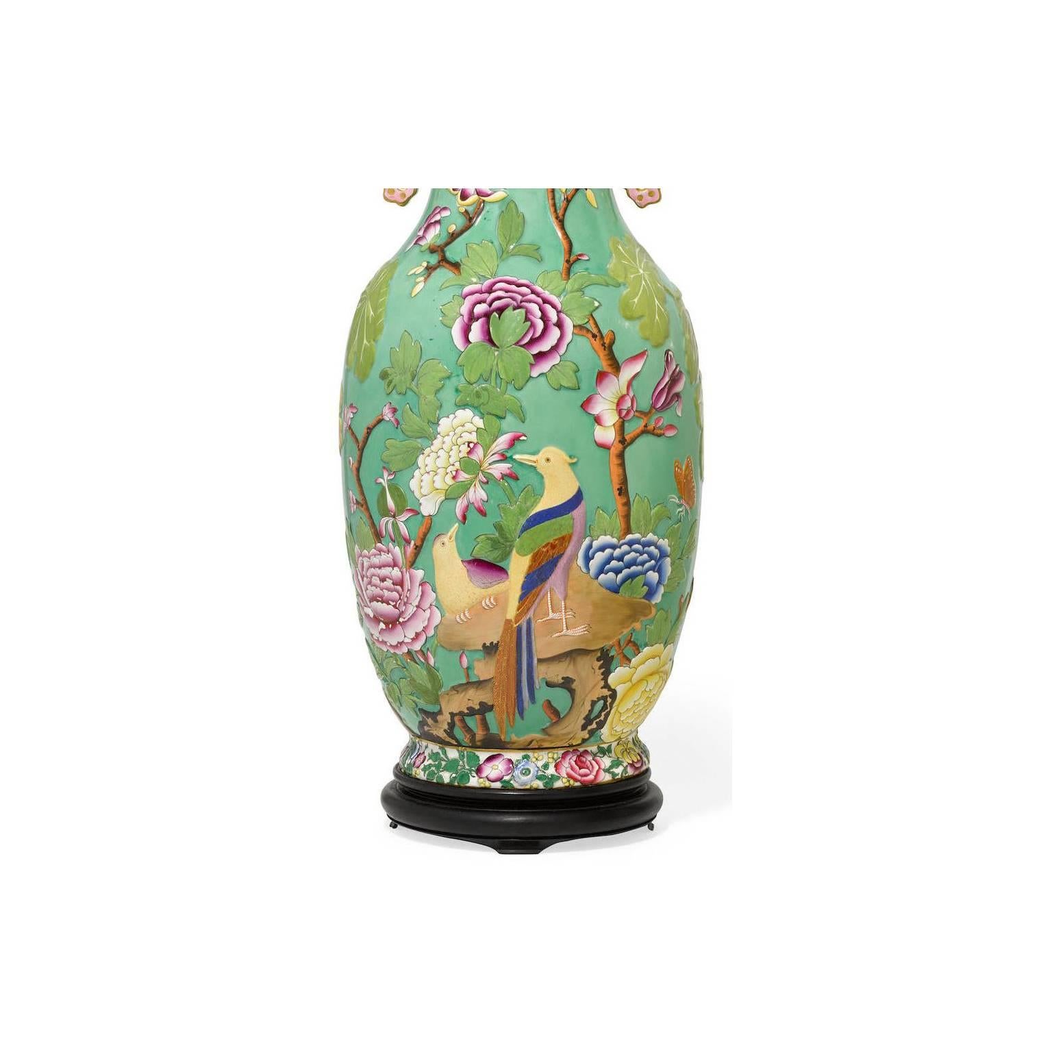 Pair of English 19th-20th Century Chinoiserie Style Porcelain Vases Table Lamps In Excellent Condition In Los Angeles, CA