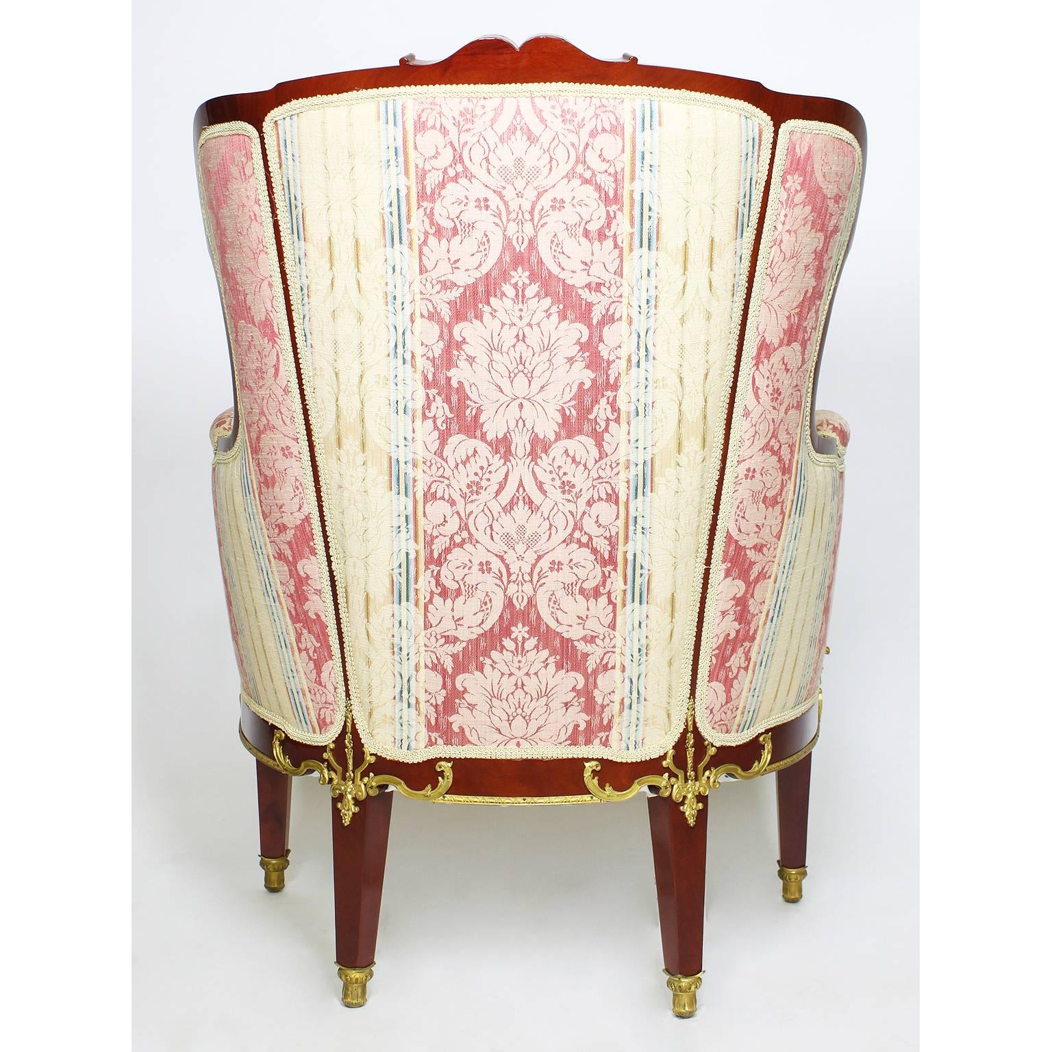 Early 20th Century Pair of French Louis XVI Style Belle Époque Bergère Attributed to Jansen For Sale