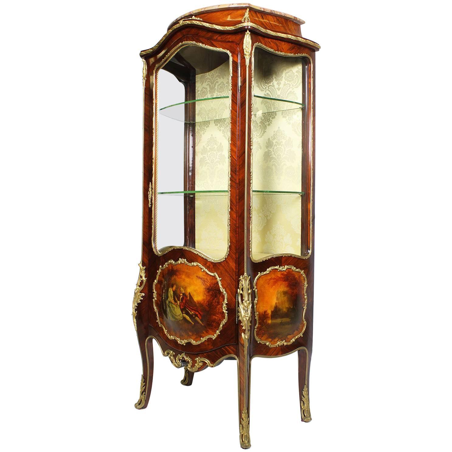 French 19th Century Louis XV Style Gilt Bronze-Mounted and Vernis Martin Vitrine