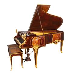 Piano français en bois de King et Vernis Martin:: monté en ormolu:: par Pleyel et Barbedienne