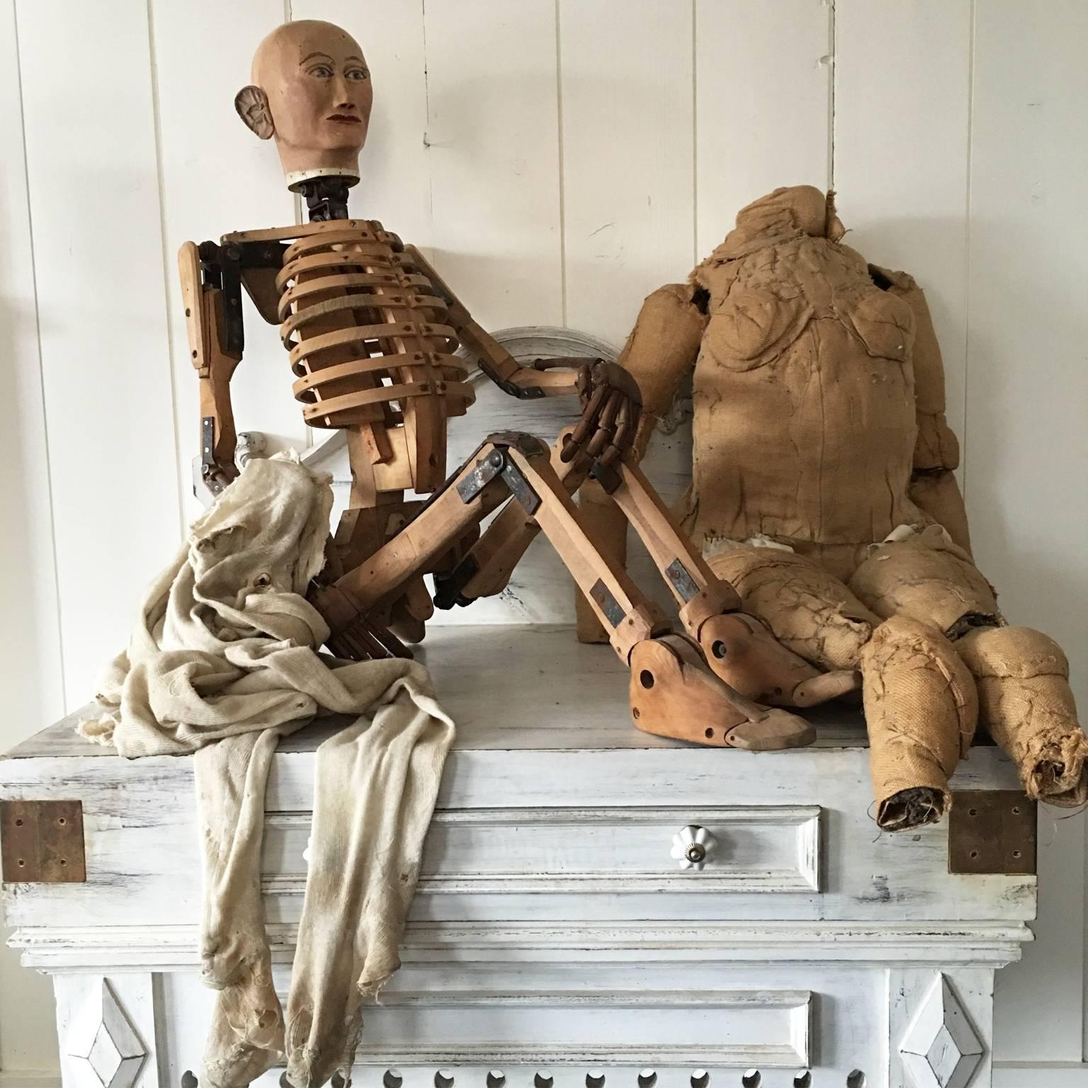 skeleton mannequin