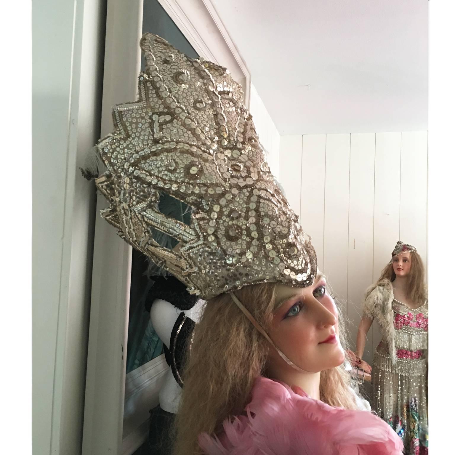 Vintage Stage Theatre Opera Headdress Hat Mannequin Bust For Sale 3