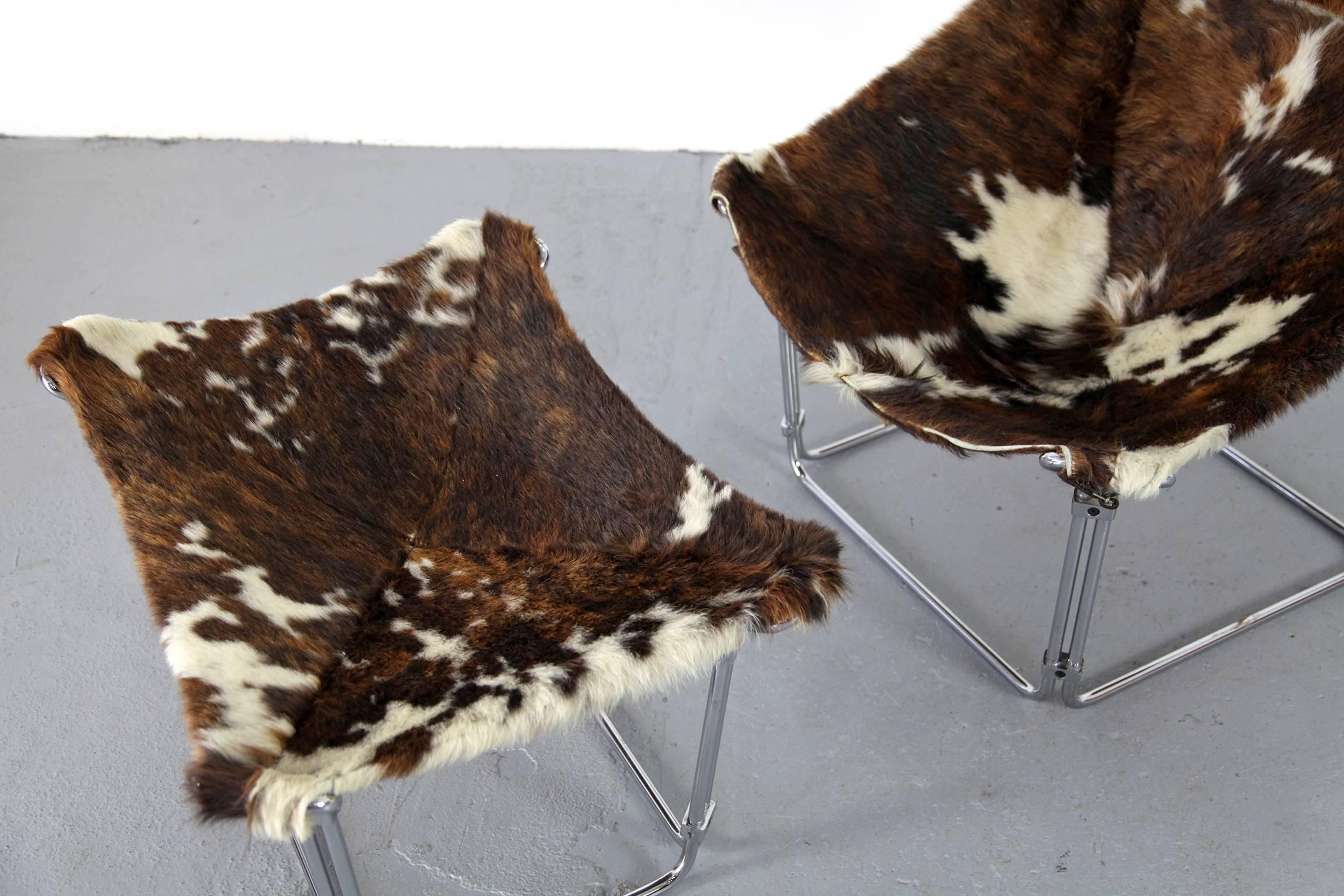 French Cowhide Lounge Chair with Ottoman by Kwok Hoi Chan Produced by Steiner, Paris For Sale