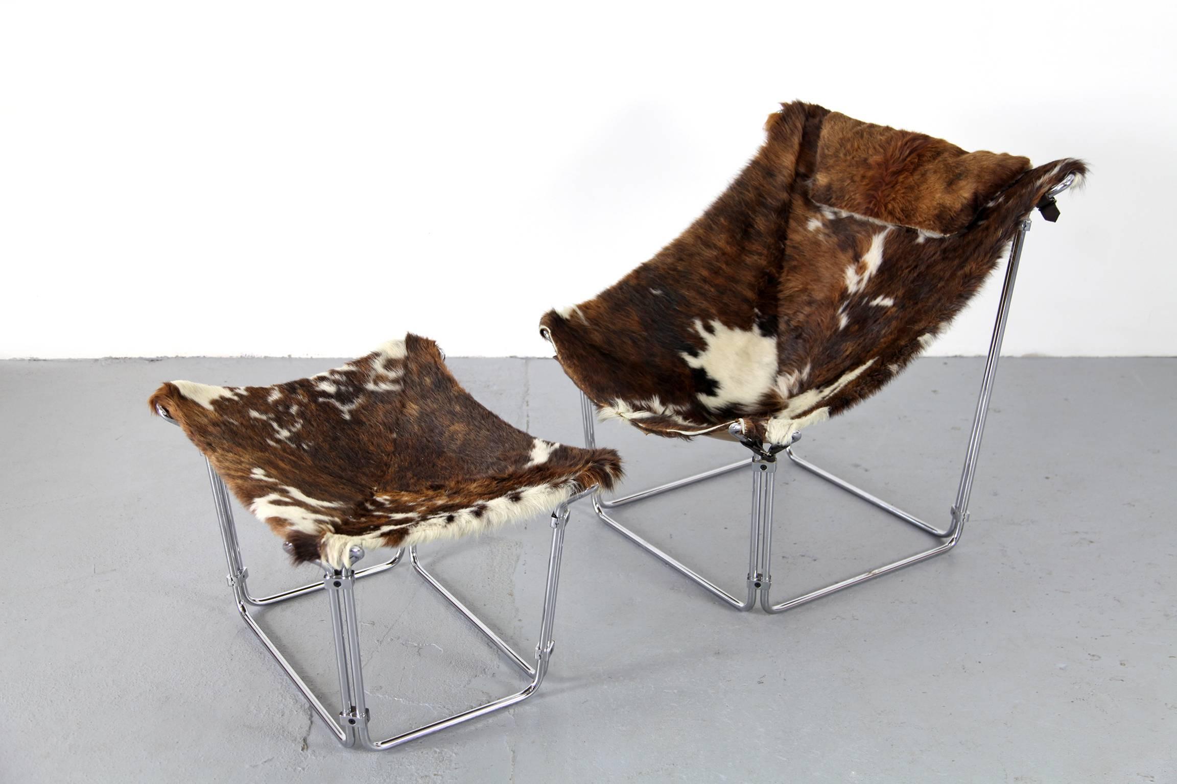 Leather Cowhide Lounge Chair with Ottoman by Kwok Hoi Chan Produced by Steiner, Paris For Sale