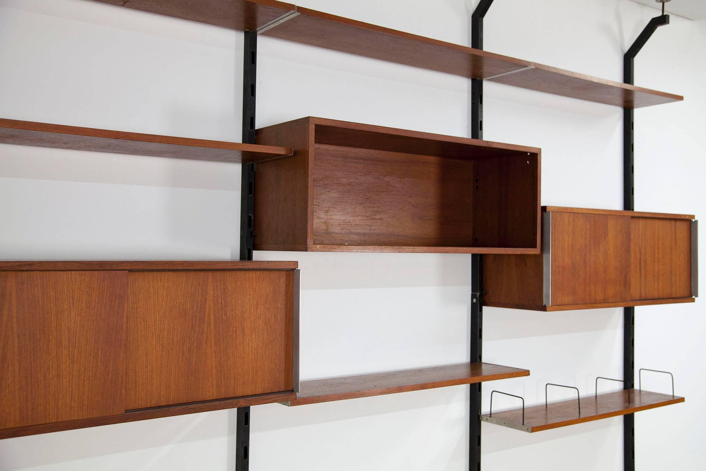 20th Century Teak Wall-Unit by Ico Parisi for Mim Roma Model Urio For Sale