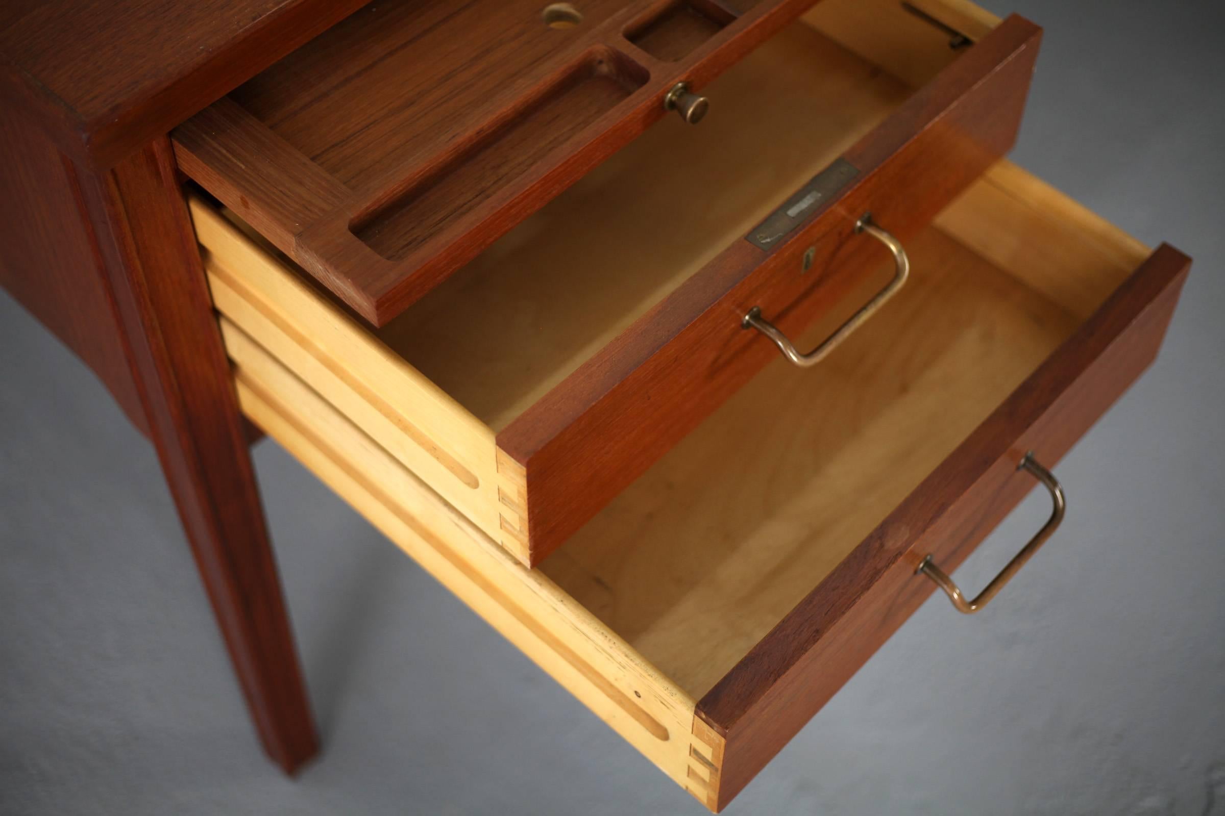 Beautifully executed Danish Modern Teak Desk from the 1950s 2