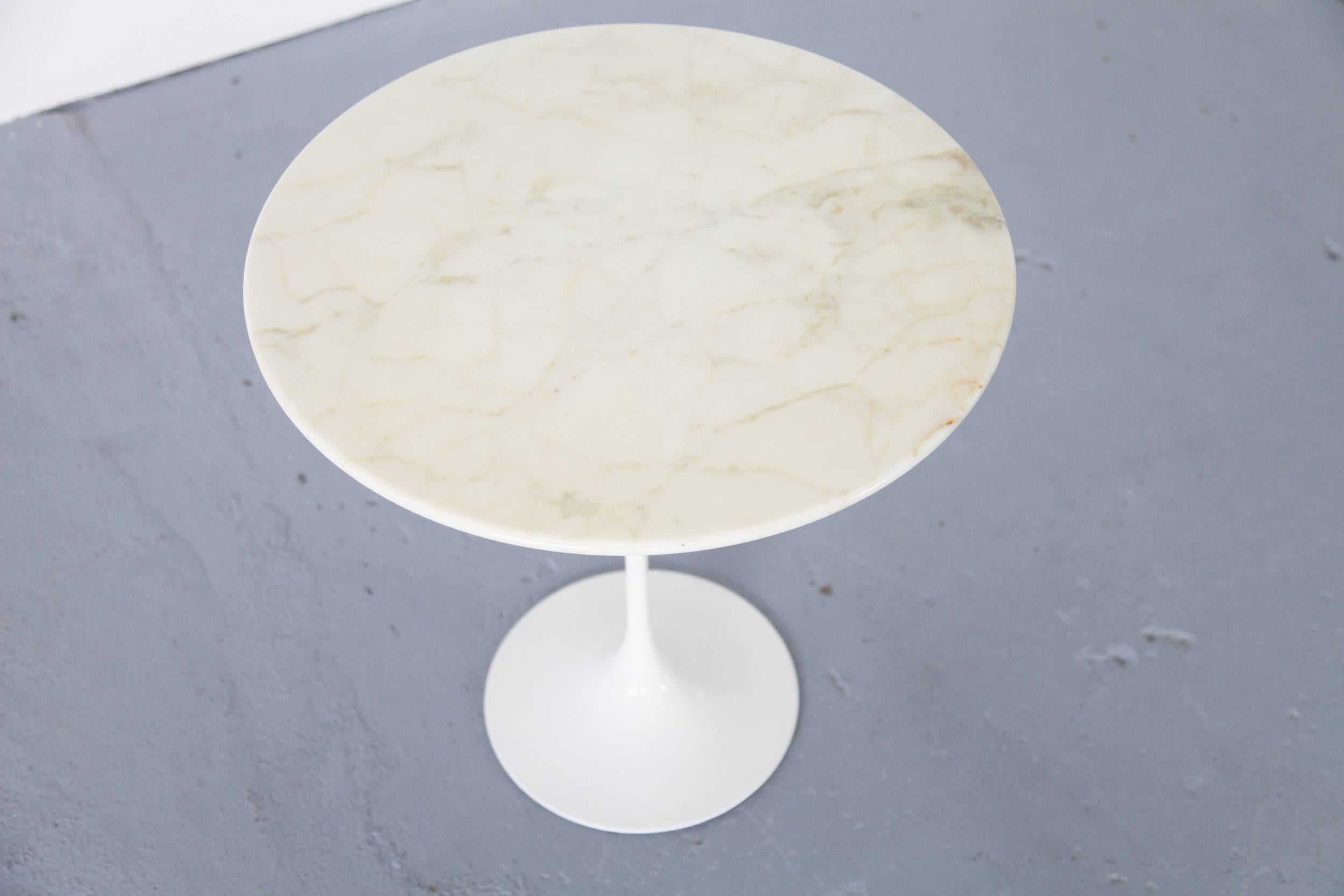 Eero Saarinen Side Table with Marble, Knoll International 3