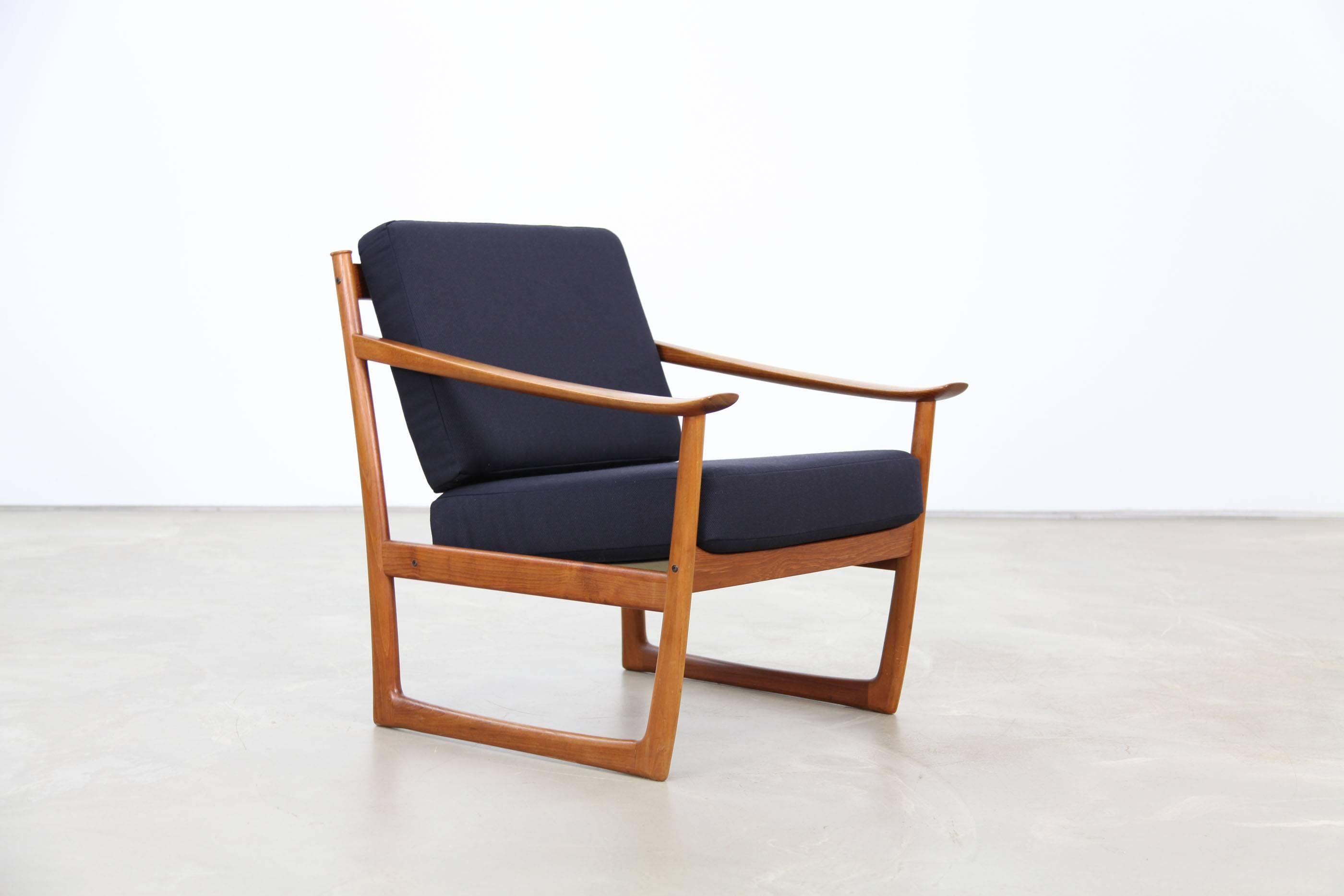 One Easy Chair by Peter Hvidt & Orla Mølgaard Nielsen for France and Søn In Excellent Condition In Munster, NRW