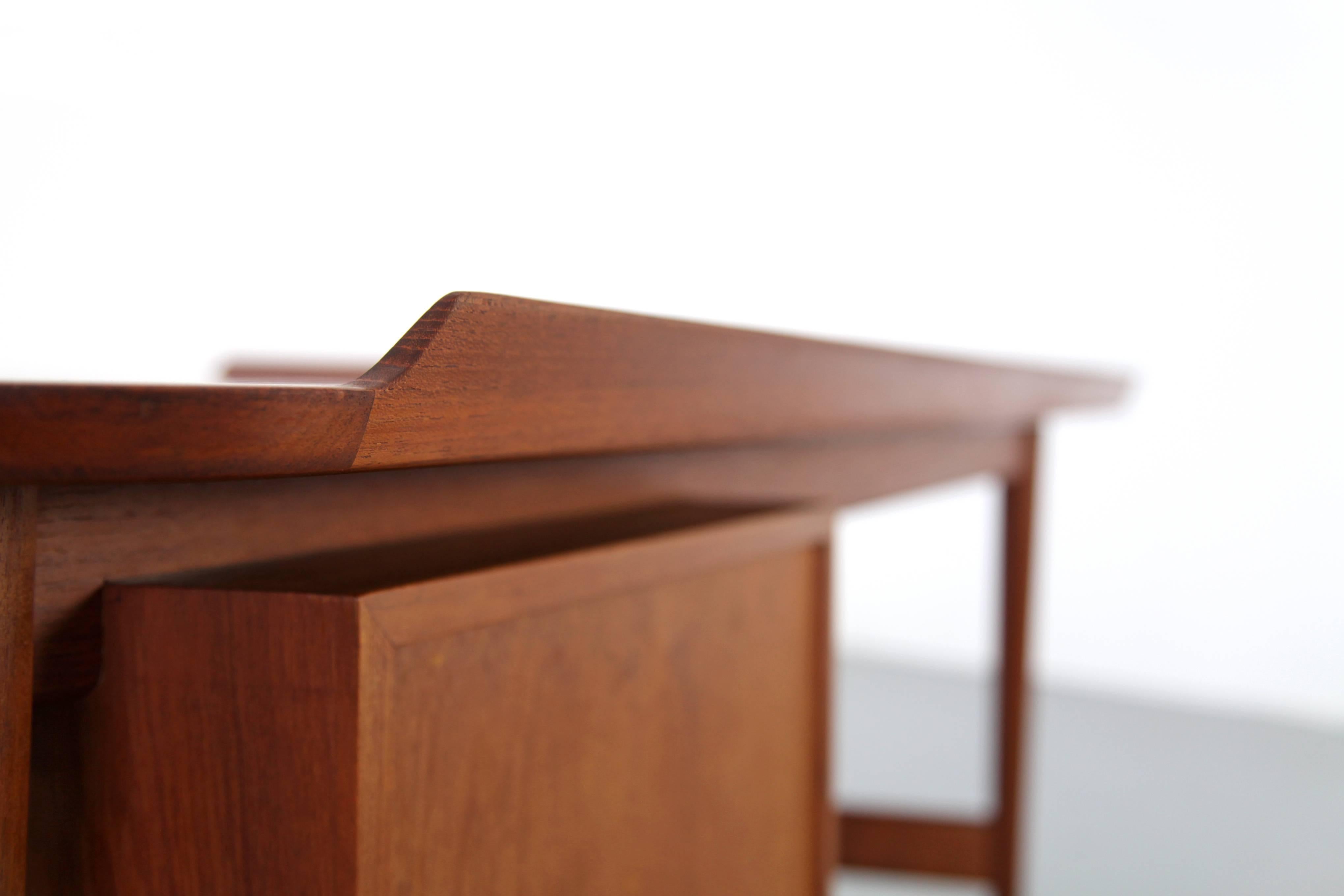 Teak Desk by Arne Vodder for Bovirke, Denmark, Model BO85 For Sale 1