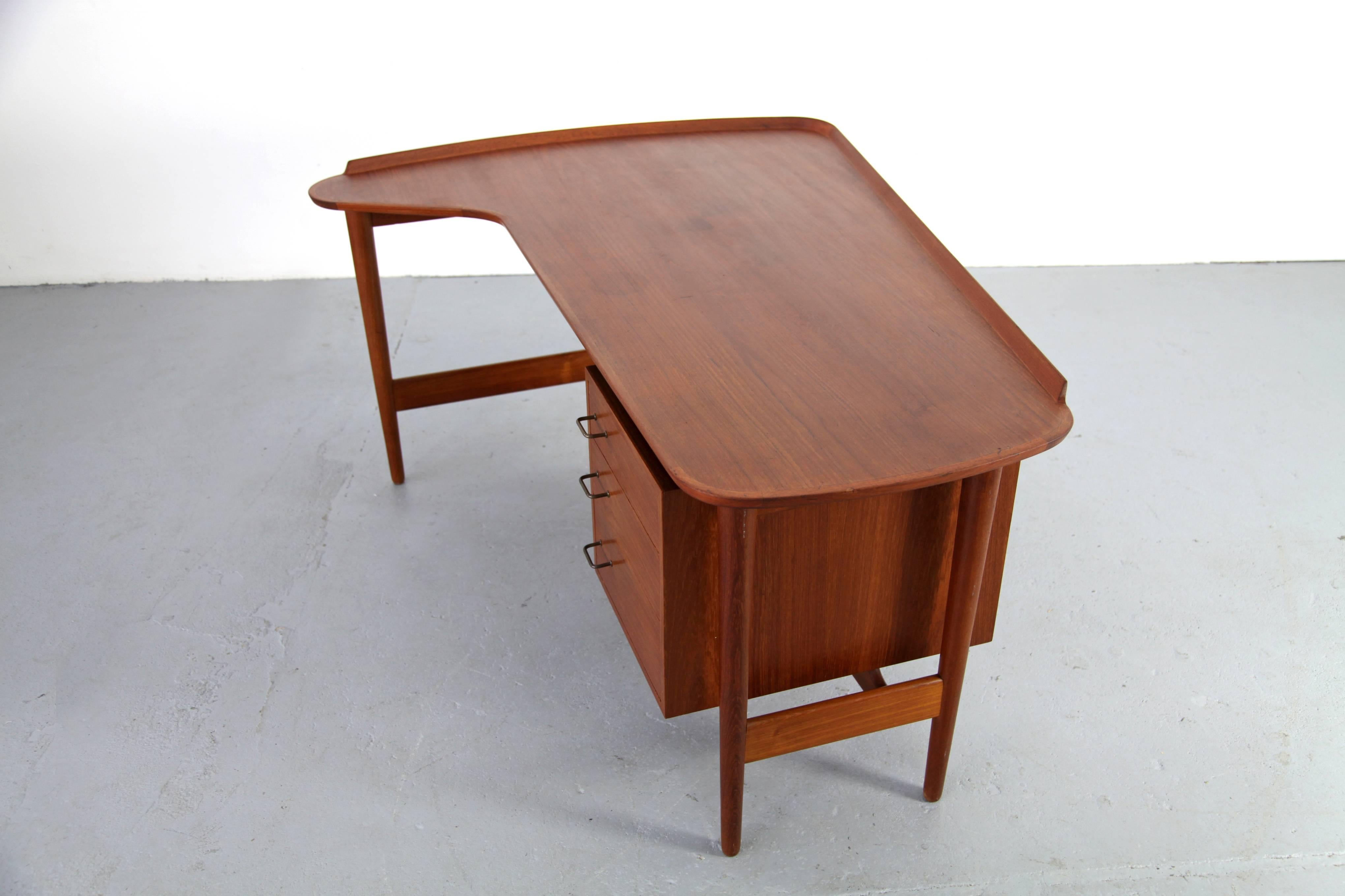 20th Century Teak Desk by Arne Vodder for Bovirke, Denmark, Model BO85 For Sale
