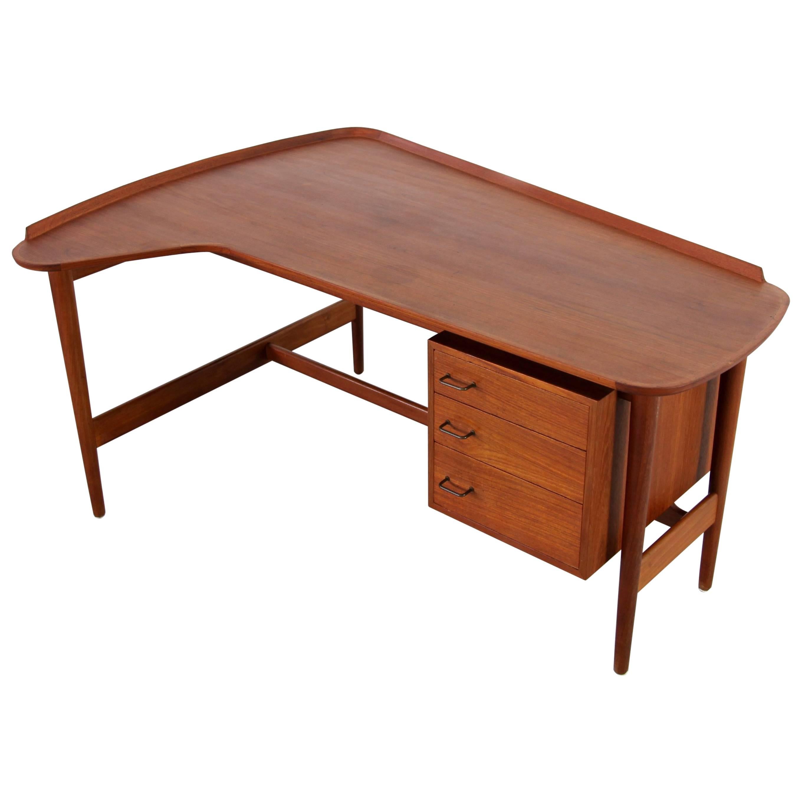 Teak Desk by Arne Vodder for Bovirke, Denmark, Model BO85 For Sale