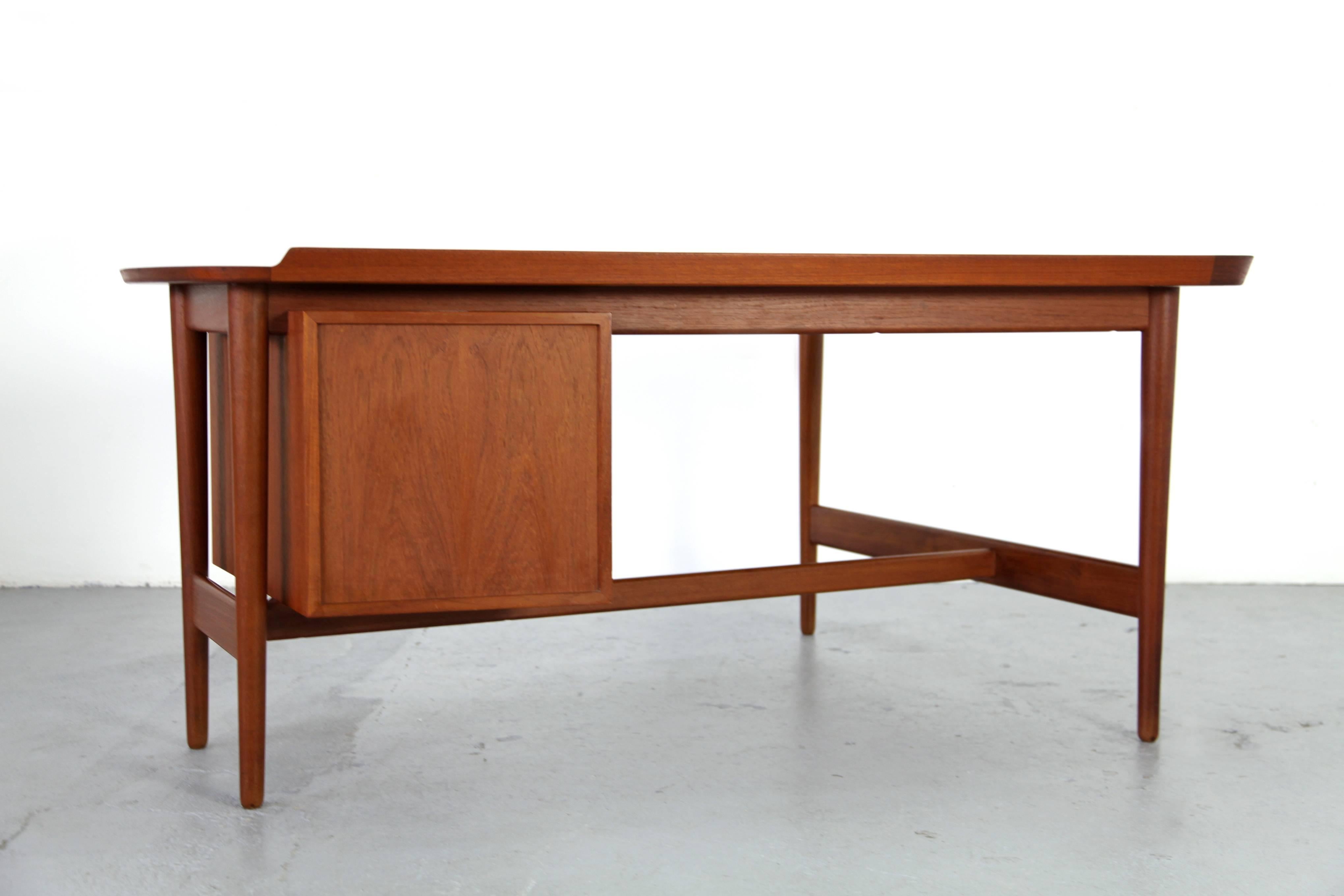 Danish Teak Desk by Arne Vodder for Bovirke, Denmark, Model BO85 For Sale