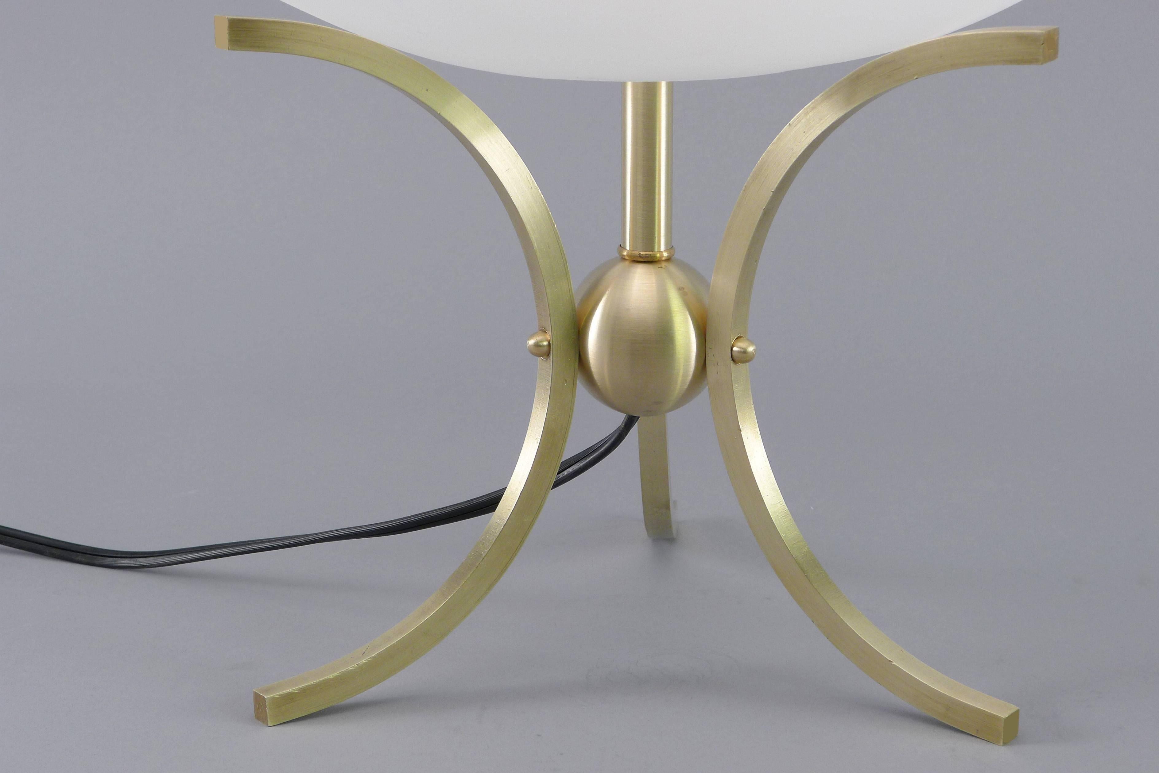 Brushed Hollywood Regency Style Lamp with Curved Brass Legs For Sale