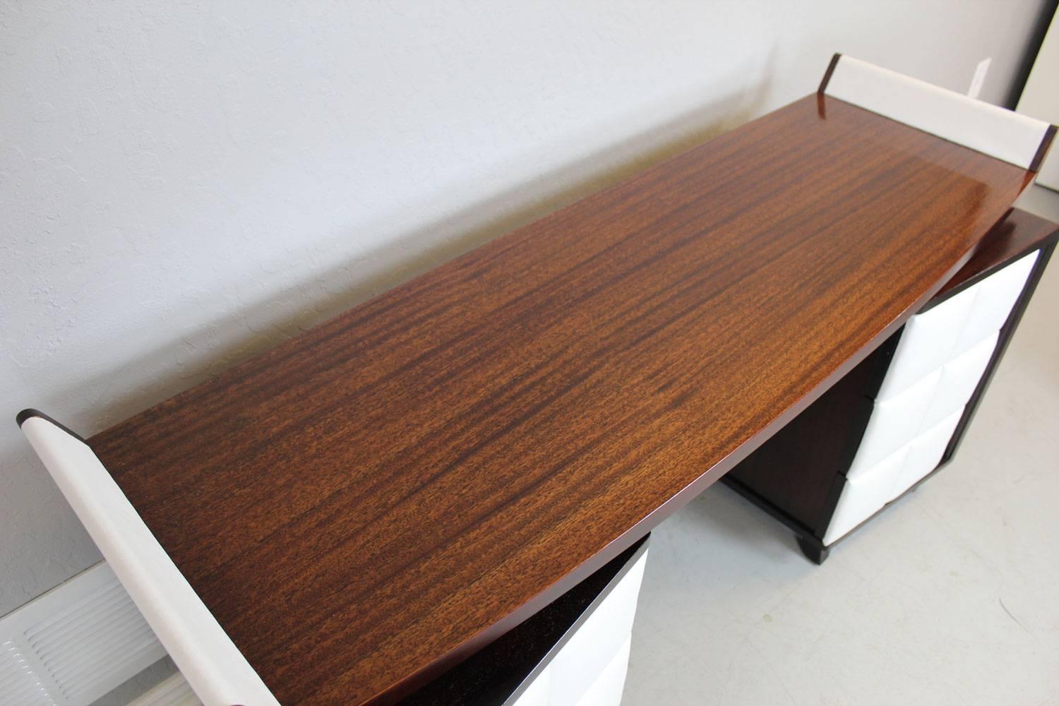 Mid-Century Modern Gilbert Rohde Vanity for Herman Miller For Sale