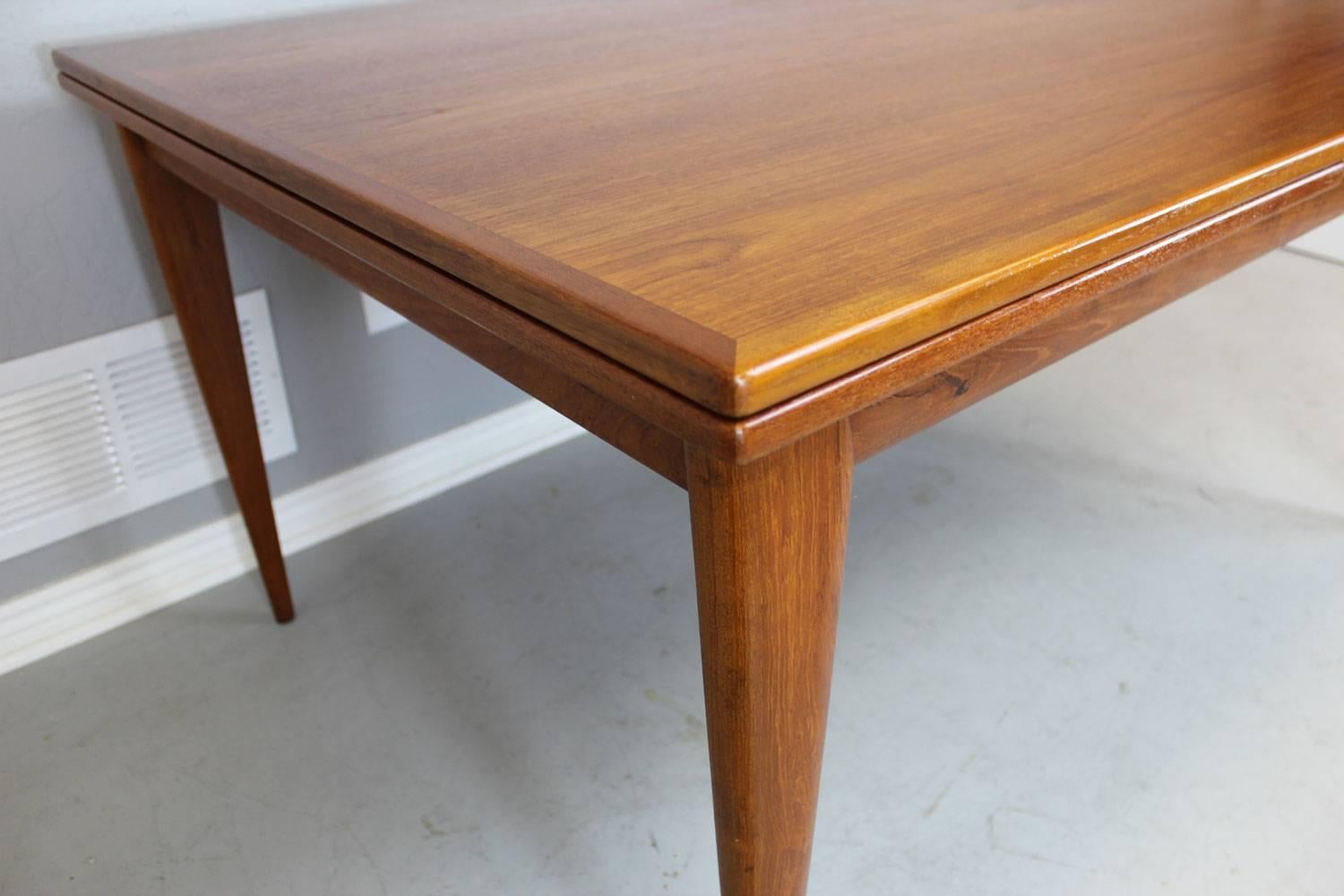 Niels Otto Moller Teak Dining Table In Excellent Condition For Sale In Phoenix, AZ