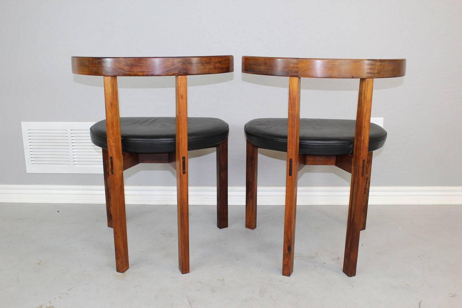 Peter Hvidt Rosewood T-Chairs for France and Sons In Excellent Condition For Sale In Phoenix, AZ