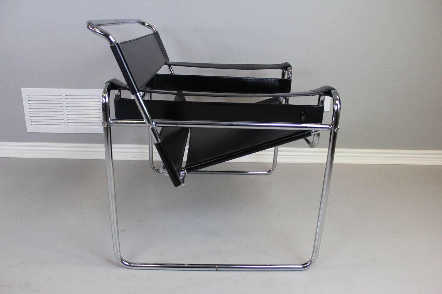American Marcel Breuer Wassily Chairs For Sale