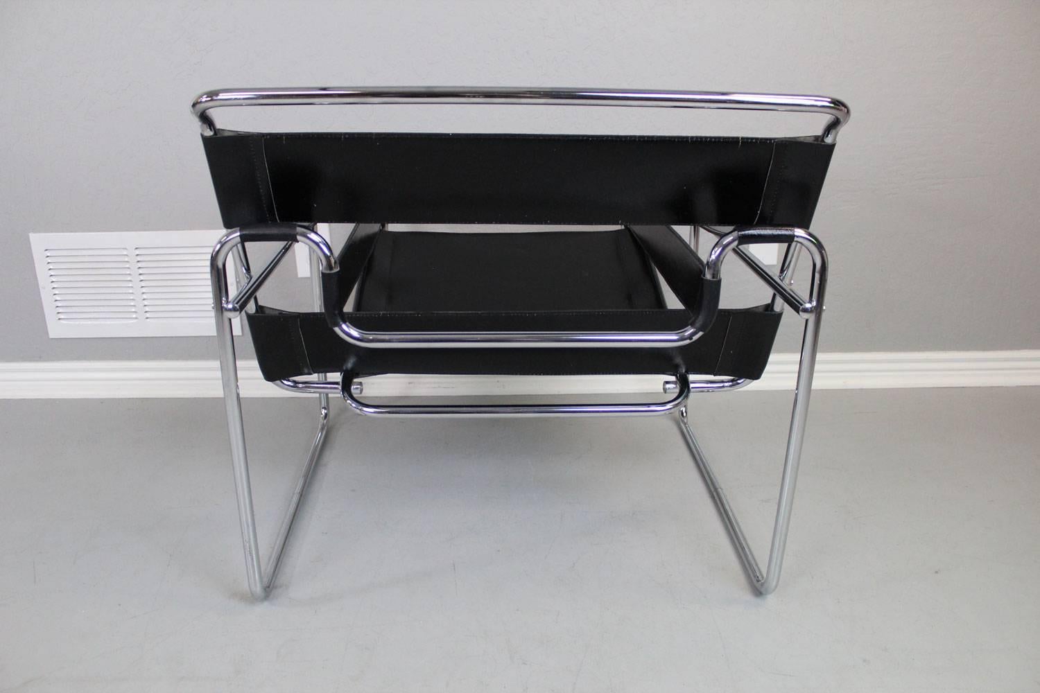 Marcel Breuer Wassily Chairs In Excellent Condition For Sale In Phoenix, AZ