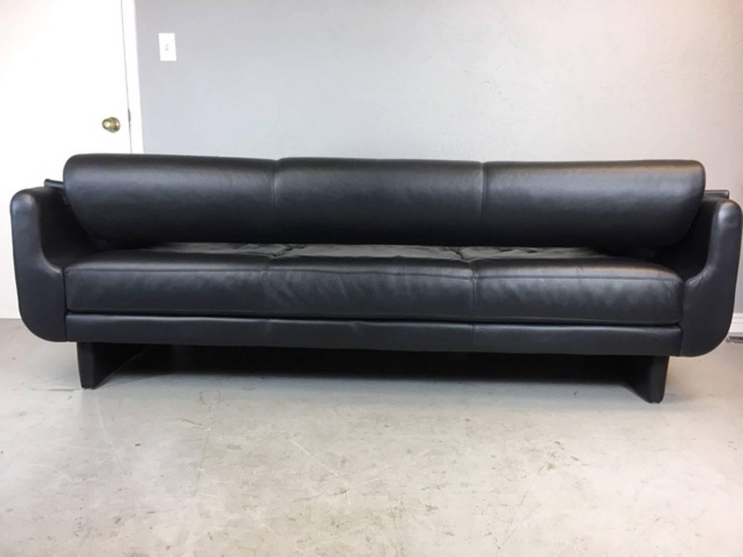 Vladimir Kagan Matinee Leather Sofa and Daybed 1