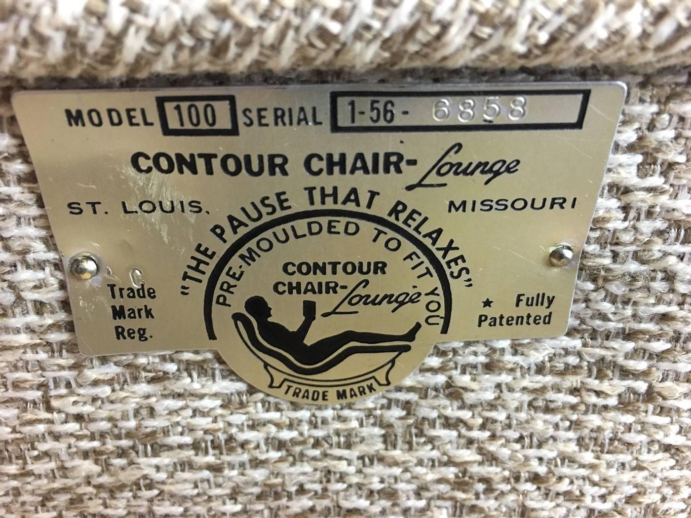 Contour Lounge Chair In Excellent Condition In Phoenix, AZ