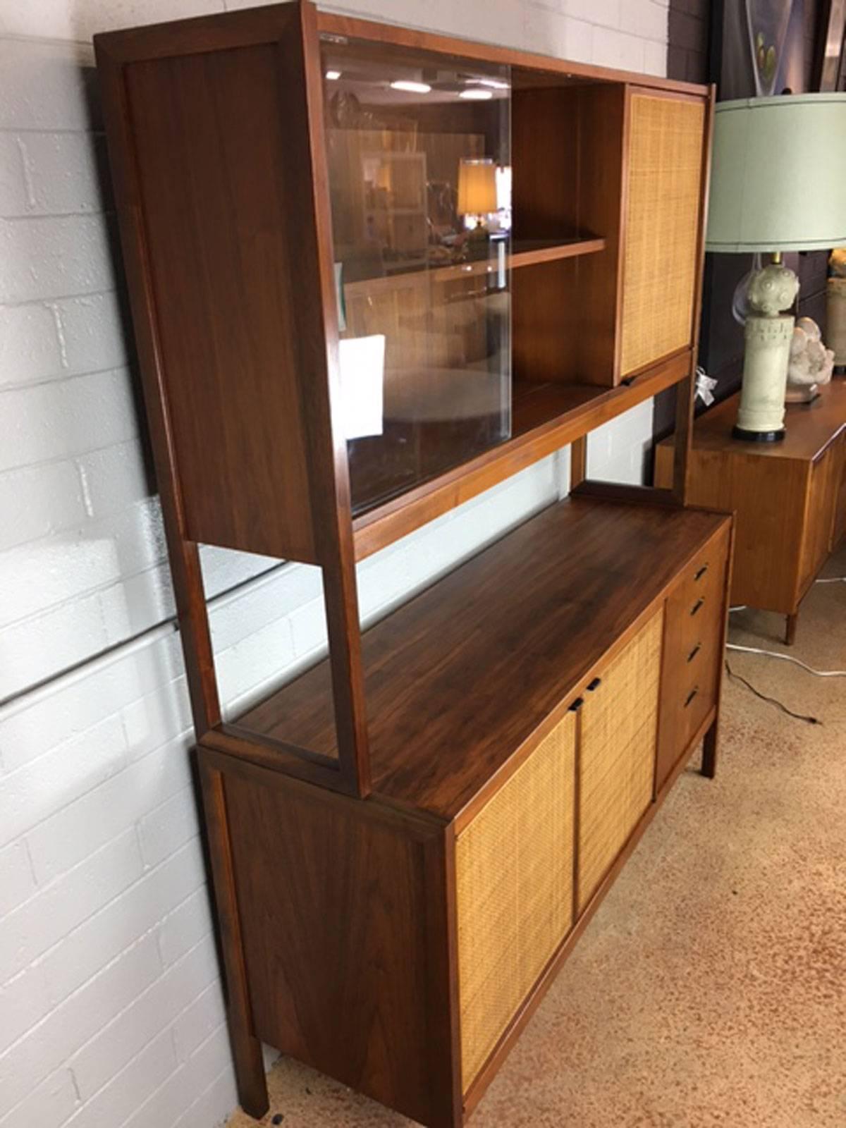 Mid-Century Modern Florence Knoll Credenza Hutch
