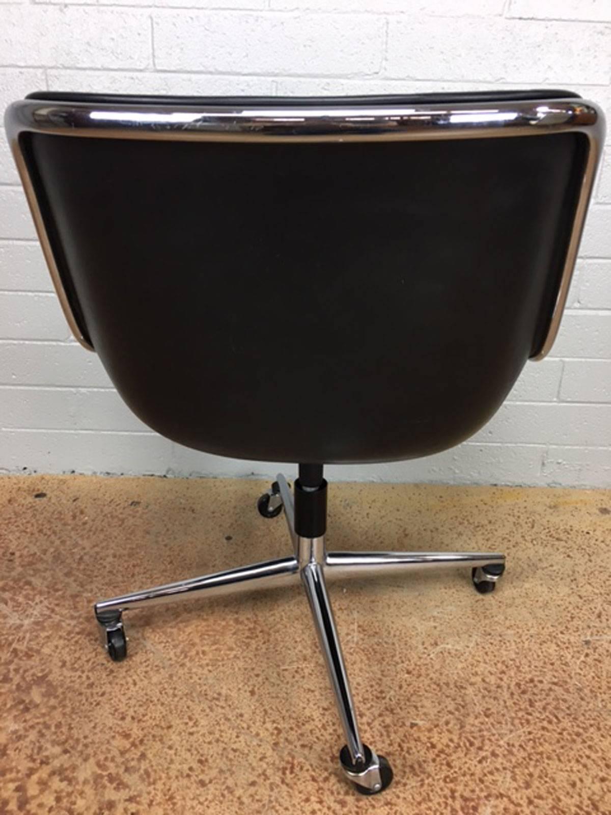 Mid-Century Modern Charles Pollock Executive Side Chair in Black Leather
