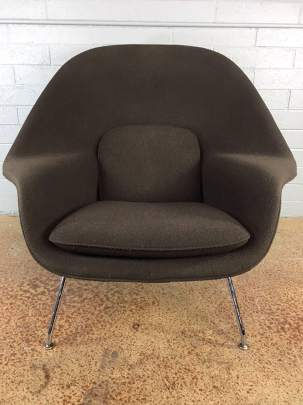 Saarinen's womb lounge chair in a rich, chocolate brown textural fabric. No rips, tears, holes, or unusual and noticeable wear. 

One chair in stock.