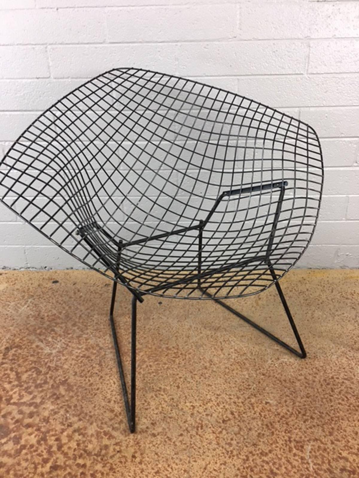 Harry Bertoia black diamond wire chair, circa 1950s. All welds are good.