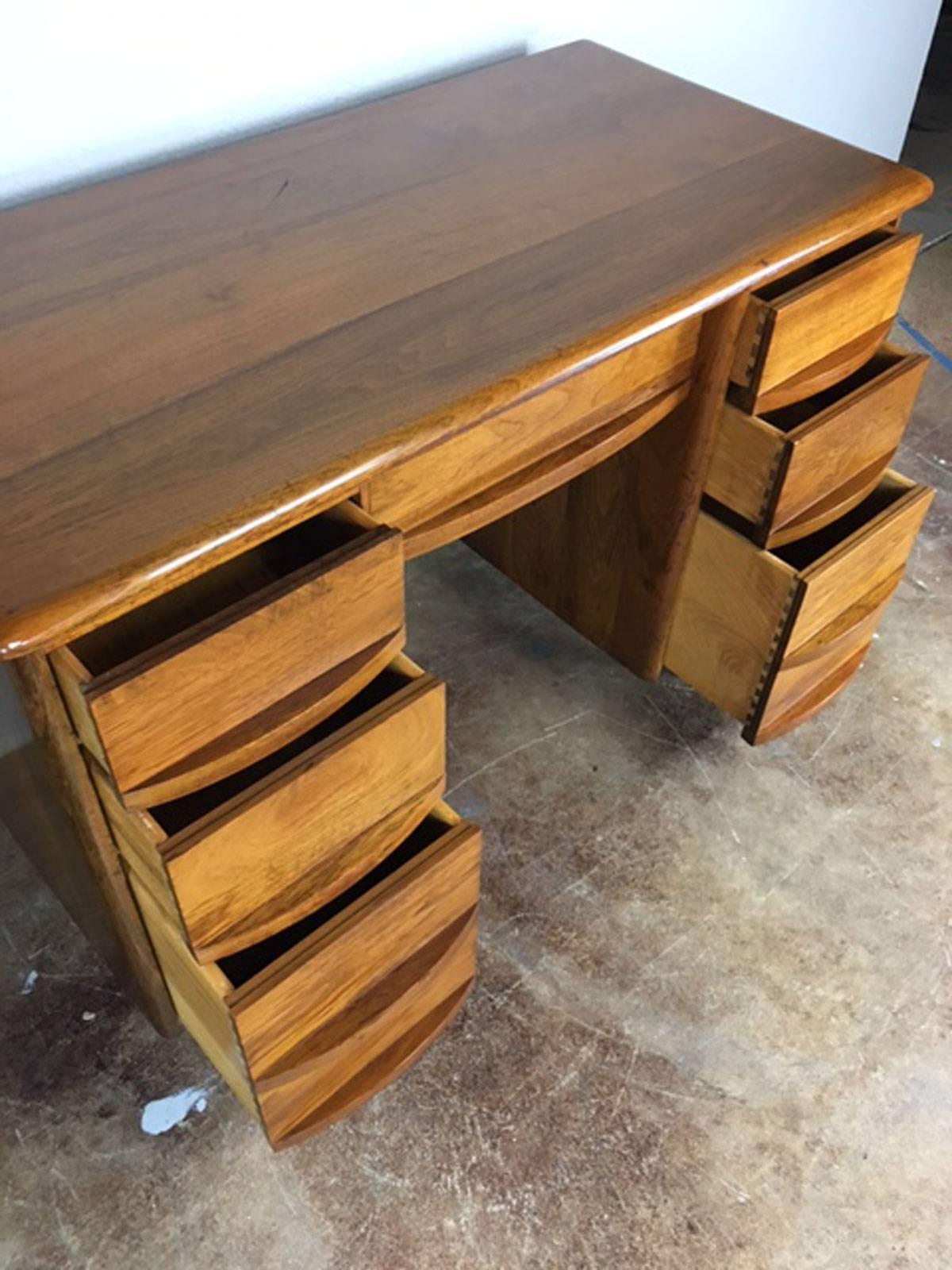 Mid-Century Modern Heywood Wakefield Style Desk For Sale