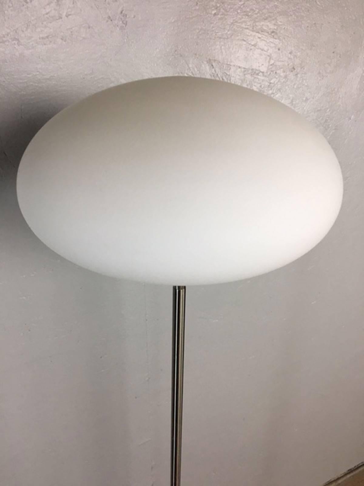Mid-20th Century Laurel Mushroom Head Floor Lamp For Sale
