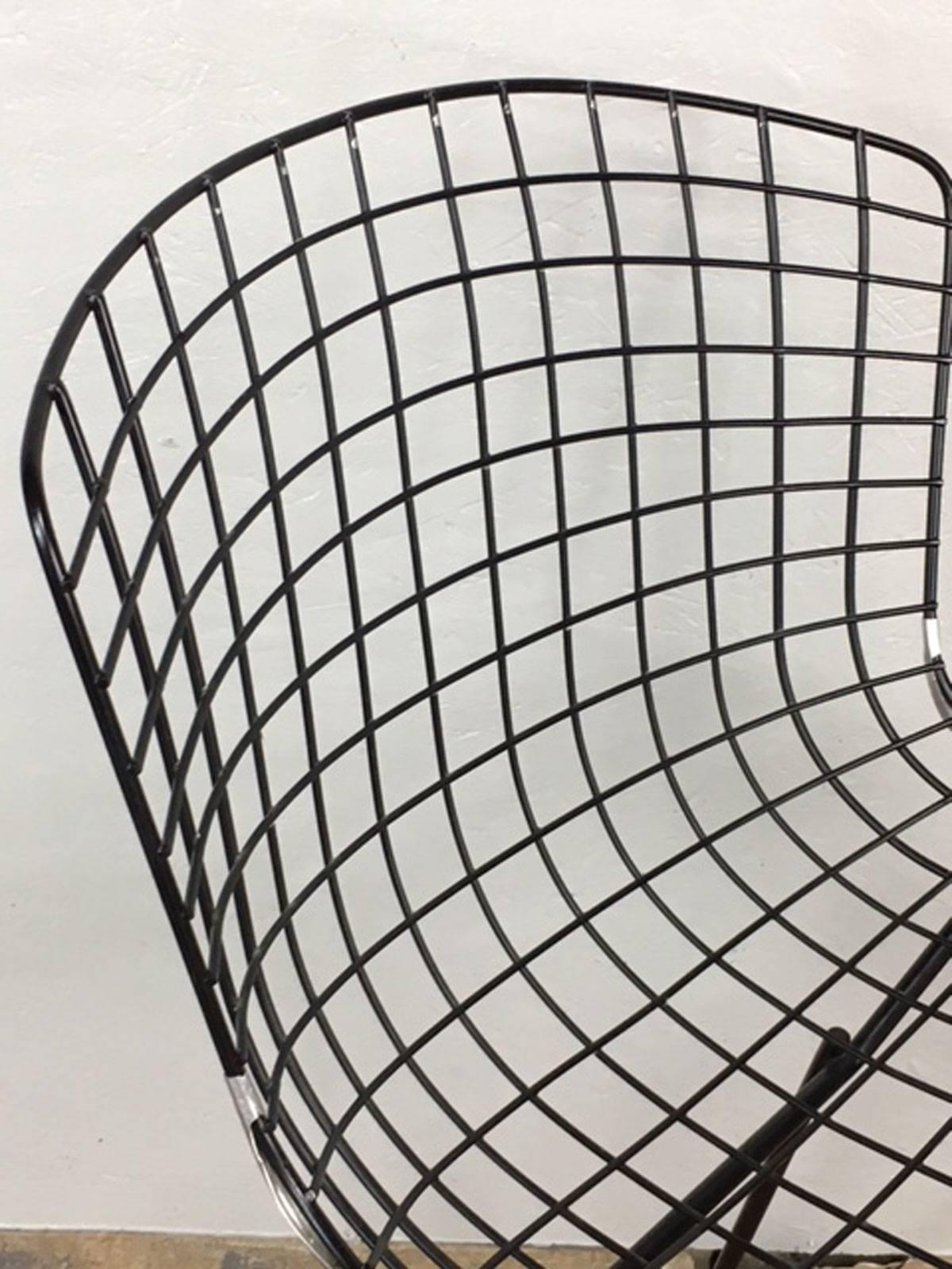 Harry Bertoia Black Wire Side Chair for Knoll In Excellent Condition For Sale In Phoenix, AZ