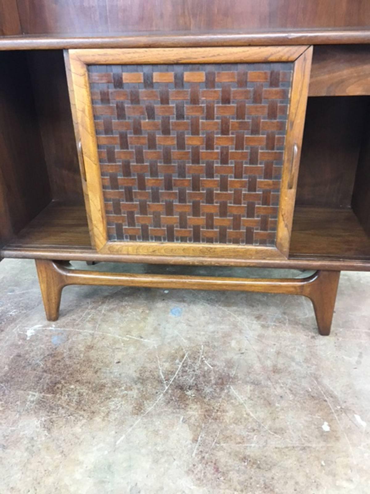 Mid-20th Century Lane Basket Weave Hutch and Bookcase