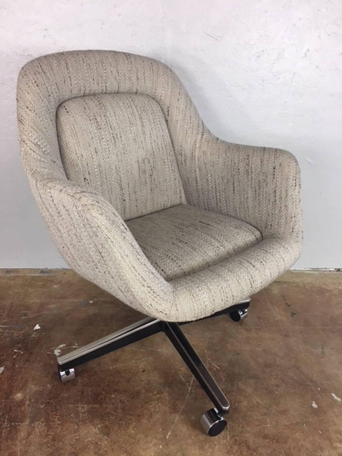 American Max Pearson Dining Chairs for Knoll For Sale