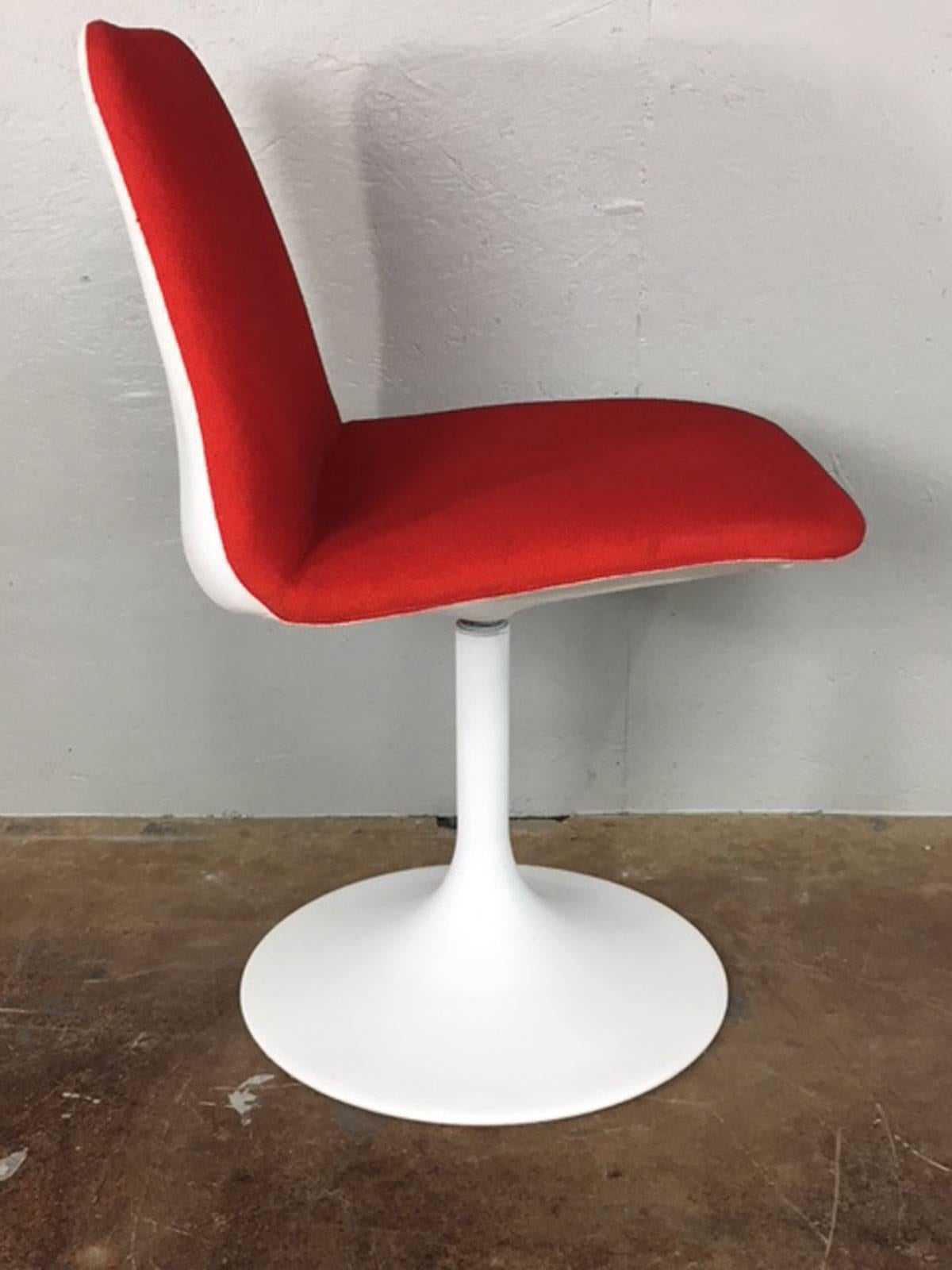 Mid-Century Modern Tulip Base Dining Chair Set For Sale
