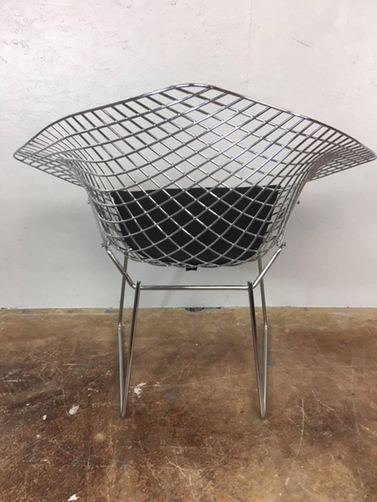 Bertoia Diamond Chairs with Black Wool Pads by Knoll In Excellent Condition In Phoenix, AZ