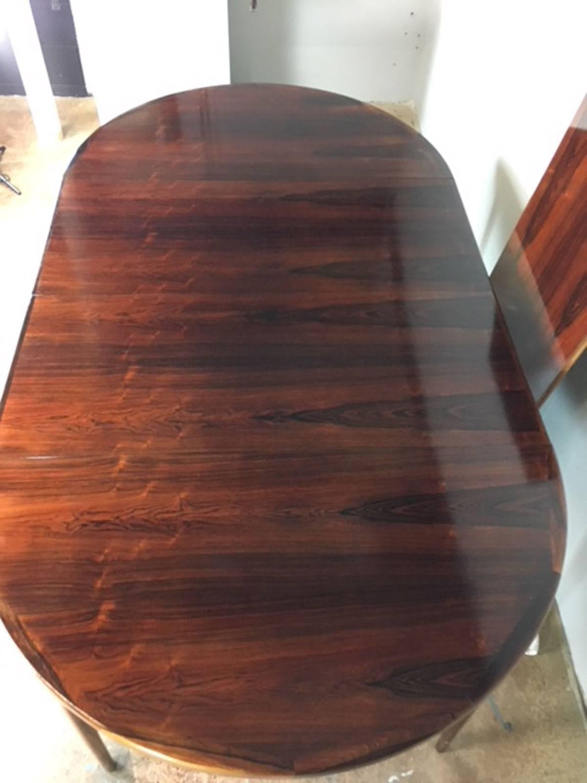 Ib Kofod-Larsen Rosewood Dining Table In Excellent Condition In Phoenix, AZ
