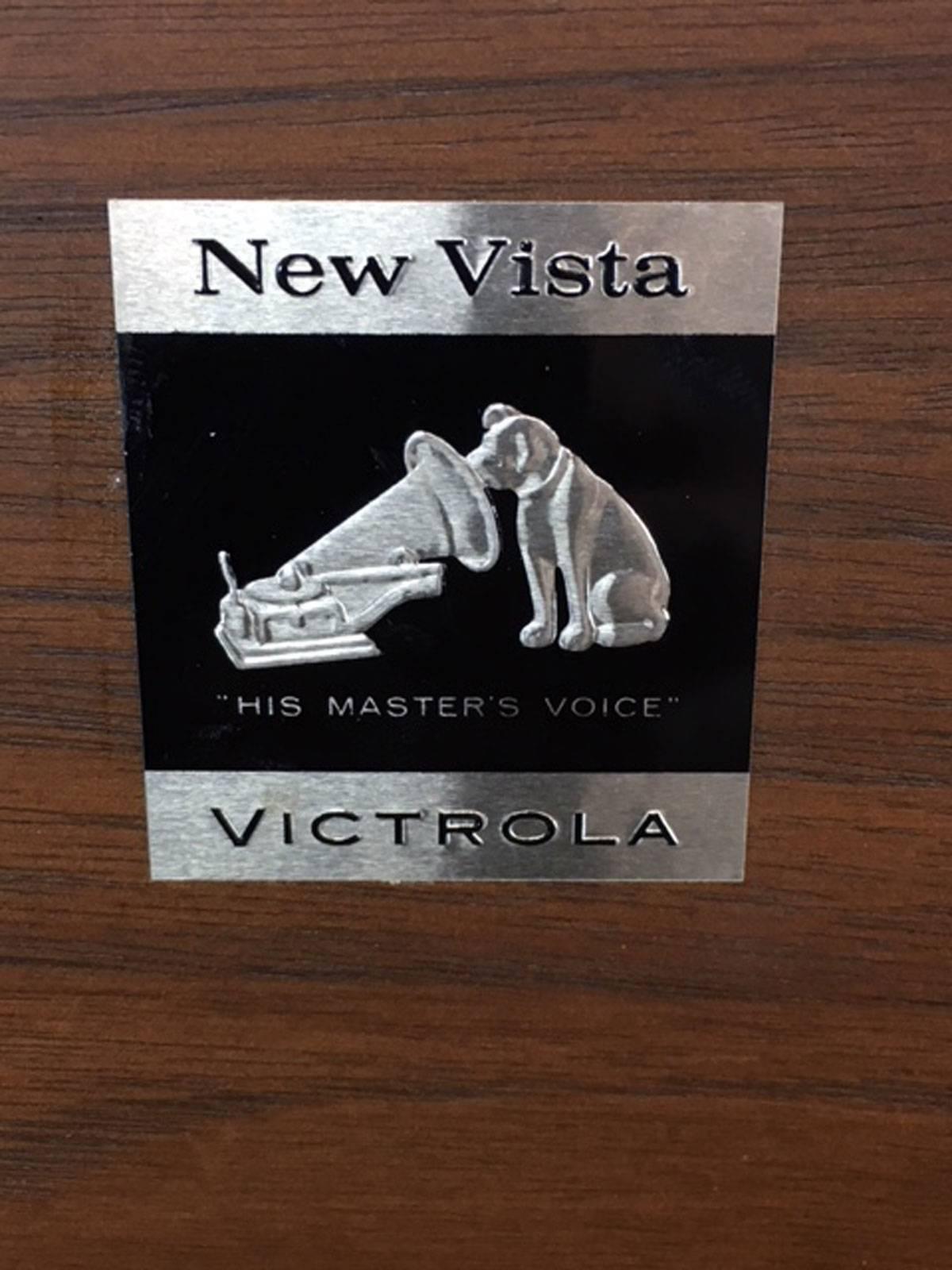 Walnut New Vista Victrola Stereo Cabinet 