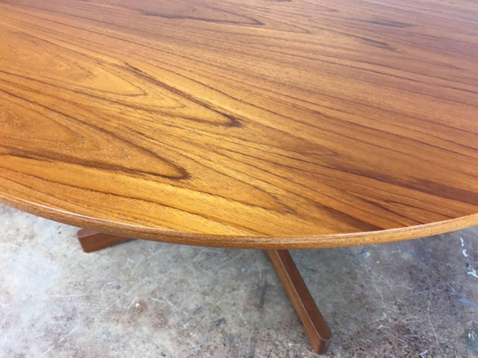 Teak Dining Table 1