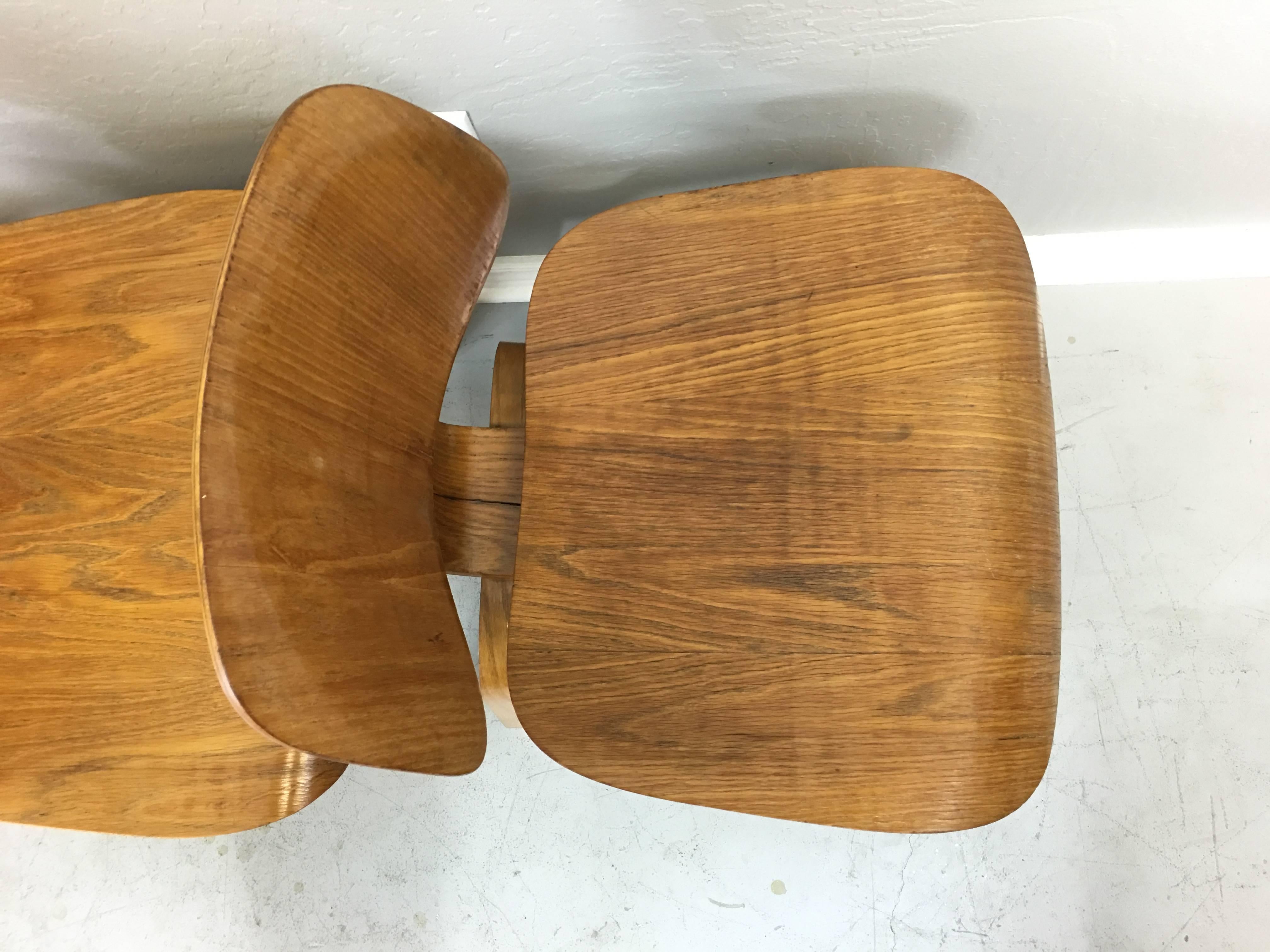 Mid-Century Modern Charles Eames DCW Chairs by Evans Products Company for Herman Miller For Sale