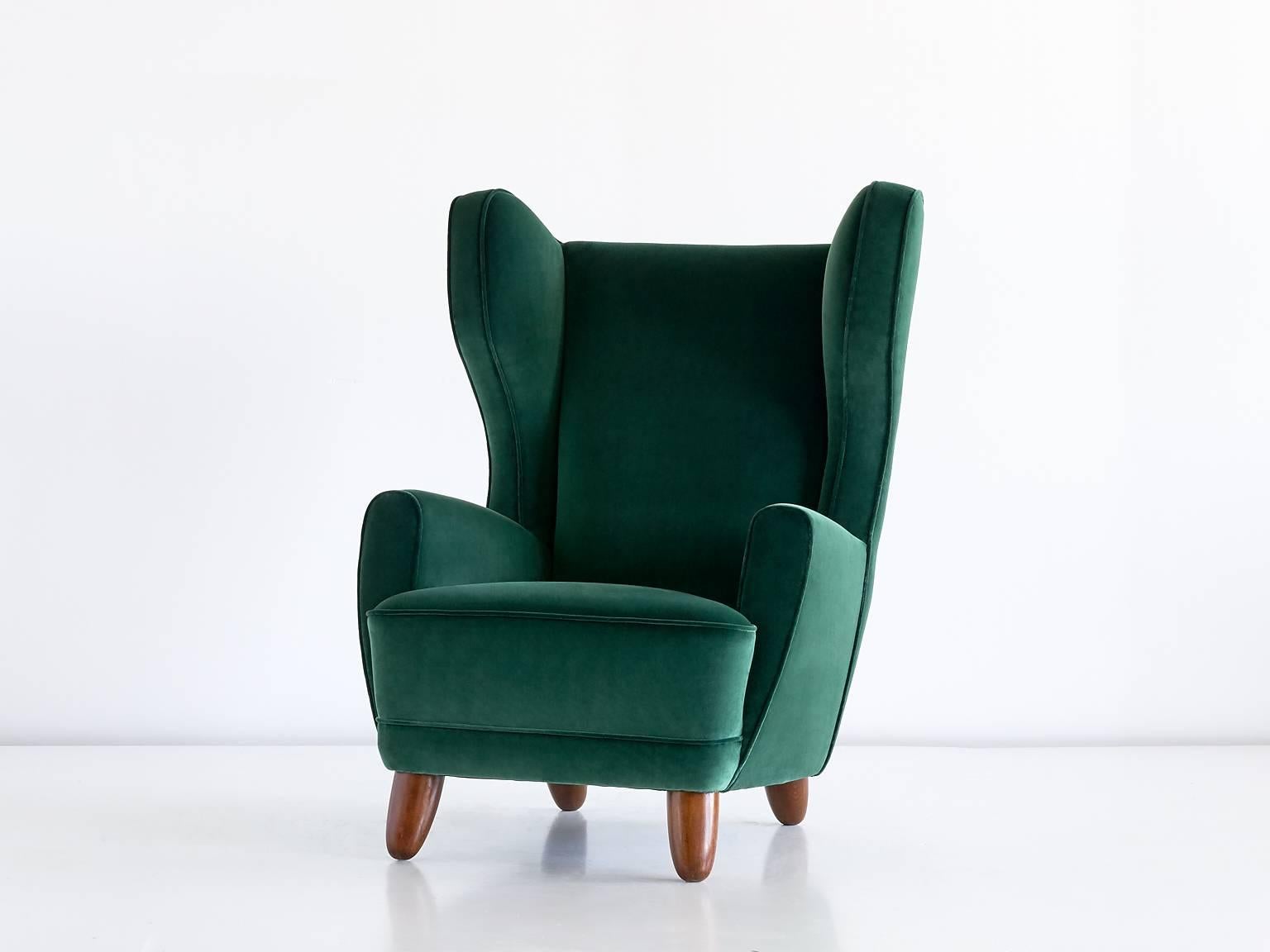 Exceptional 1940s Wingback Chair Attributed to Guglielmo Ulrich 1