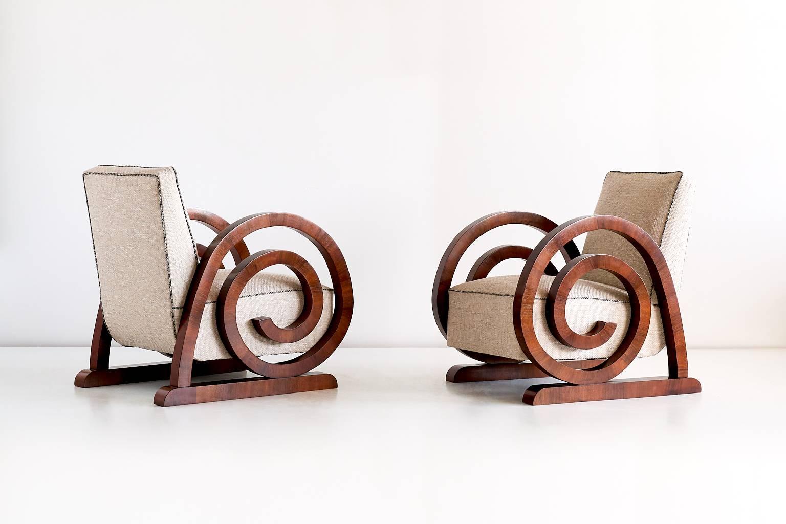 Pair of Art Deco Armchairs in Walnut, France, 1930s In Excellent Condition In The Hague, NL