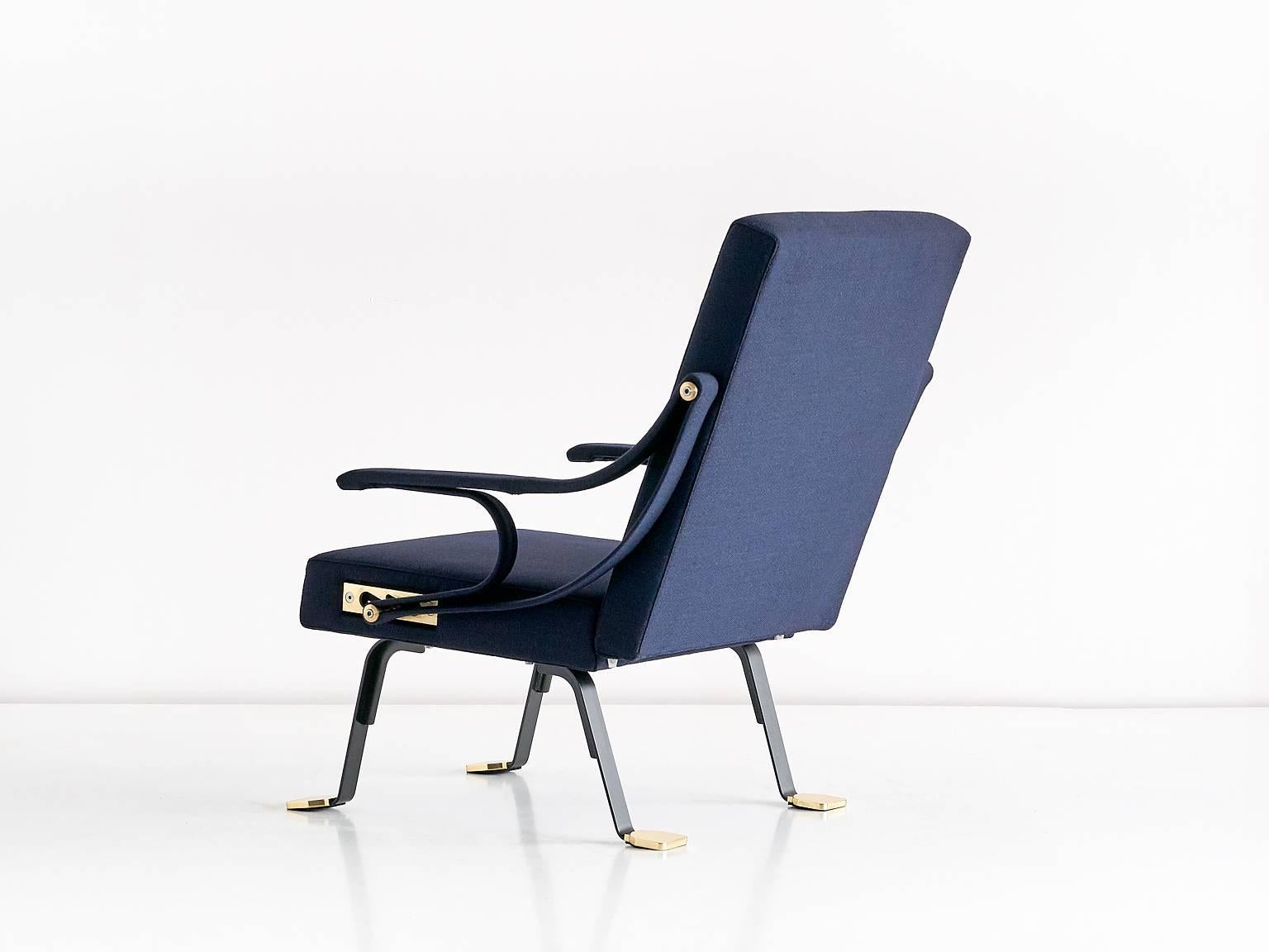 Pair of Ignazio Gardella Digamma Armchairs in Blue Raf Simons for Kvadrat Fabric In Excellent Condition In The Hague, NL