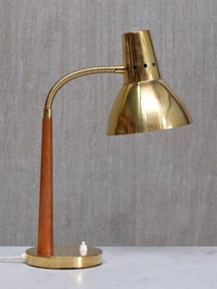 Lámpara de escritorio/mesa ajustable de Boréns, en latón y teca, modelo B8554, Suecia, década de 1960
