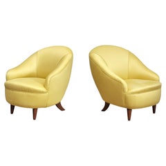 Pair of Gio Ponti Armchairs in Yellow Fabric and Walnut, Italy, Late 1930s
