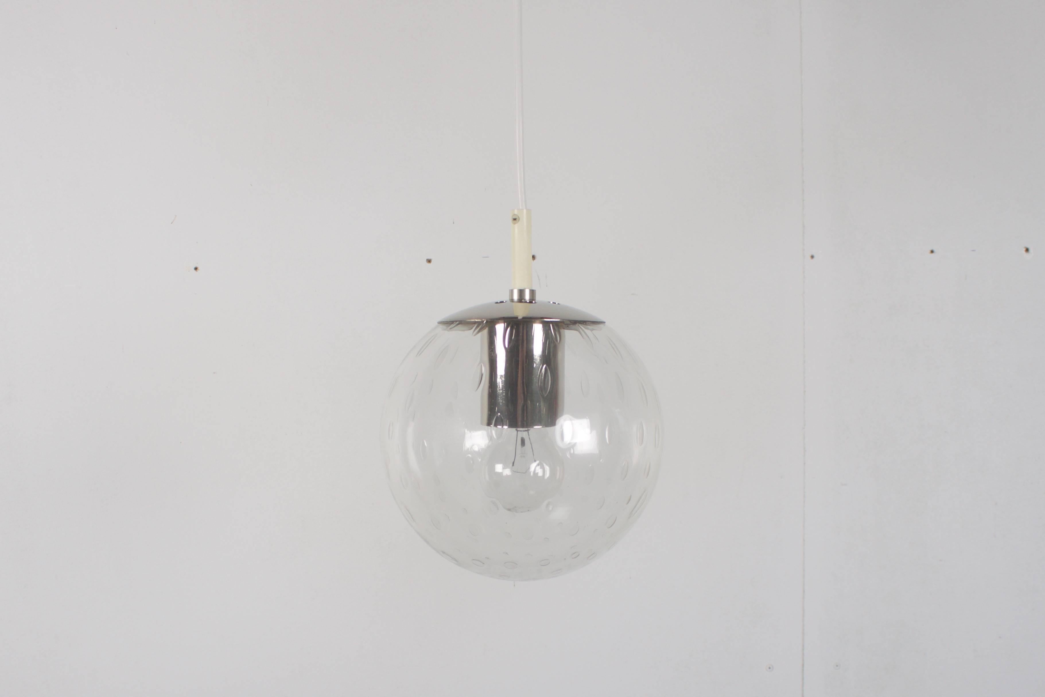 Hand-Crafted 1/6 Small ‘Licht-Drops’ Globe Pendant by RAAK Amsterdam 1960s For Sale