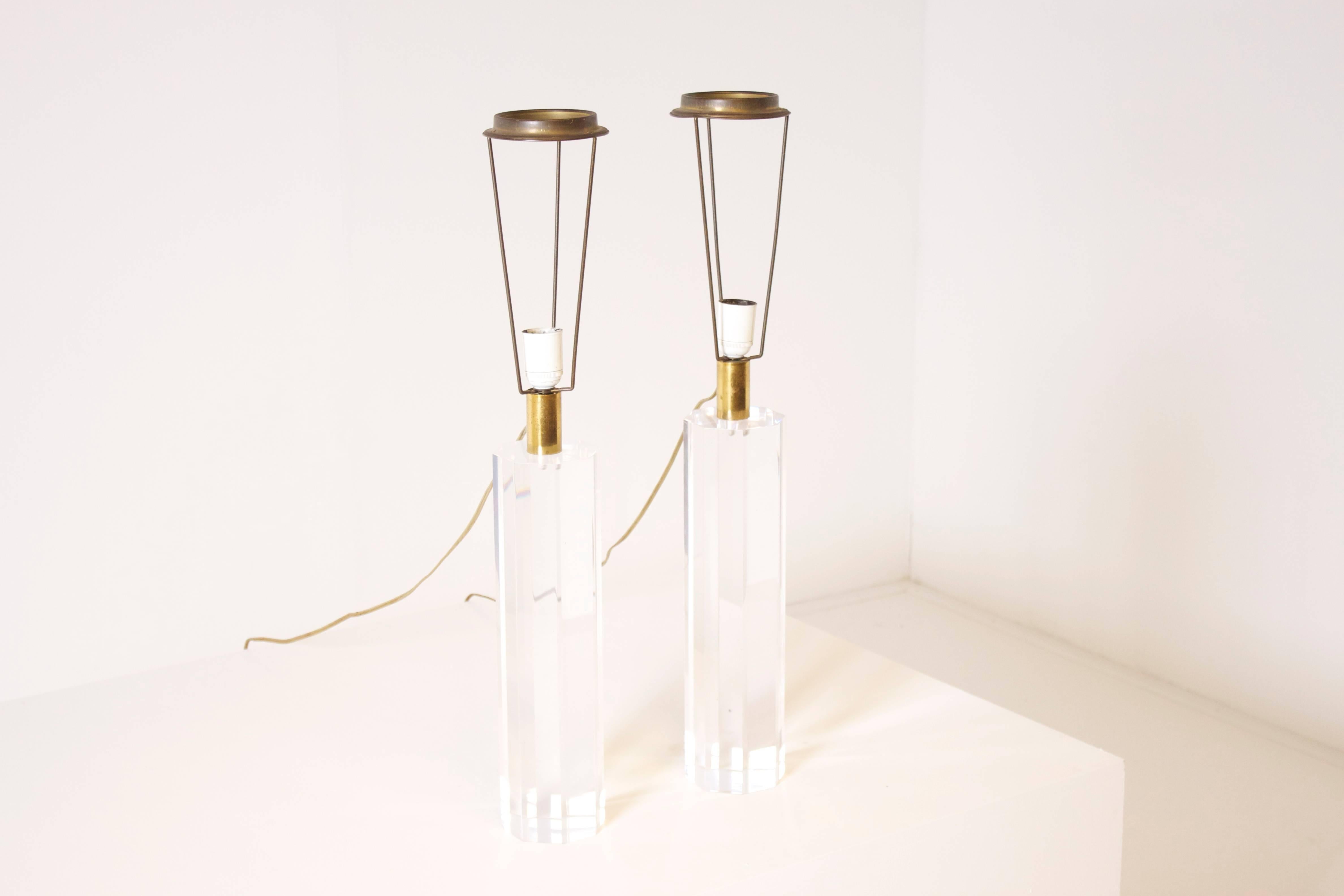 Hollywood Regency Set of French 1970s Lucite Table Lamps For Sale