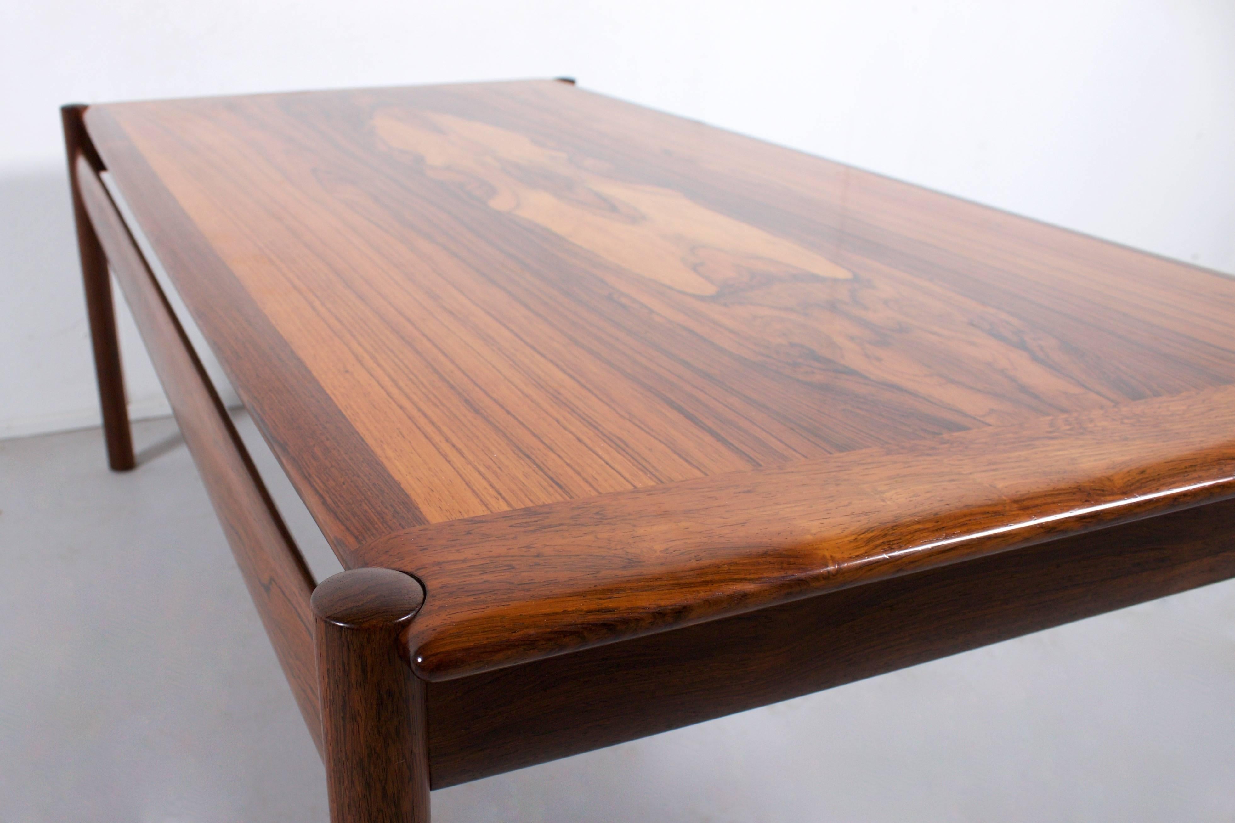 Stunning Rosewood Sven Ivar Dysthe Coffee Table, 1960s In Excellent Condition In Echt, NL